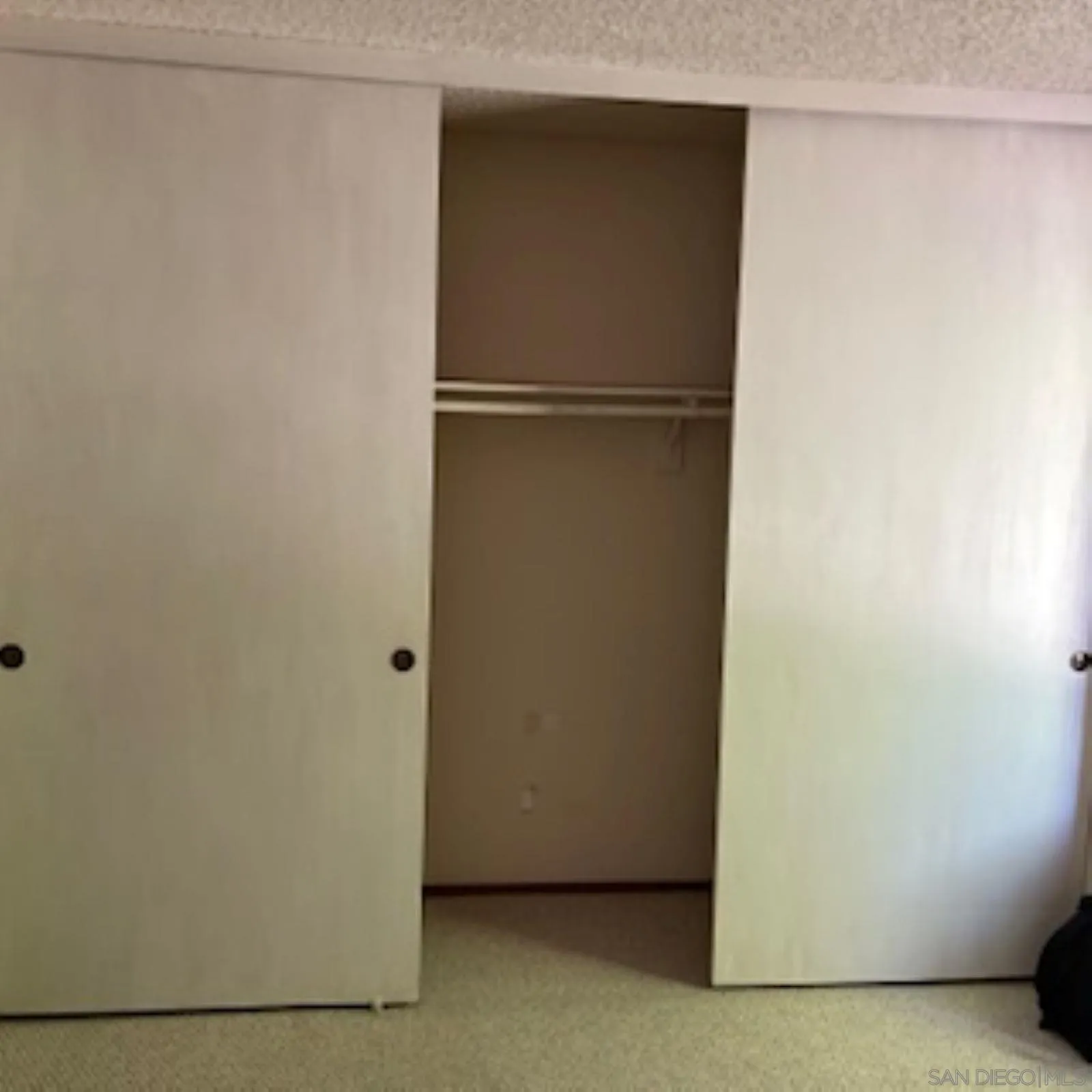 https://cdn.realtyfeed.com/cdn/127/260024057/20595158db4b1fbc984720c9c0801b38.webp