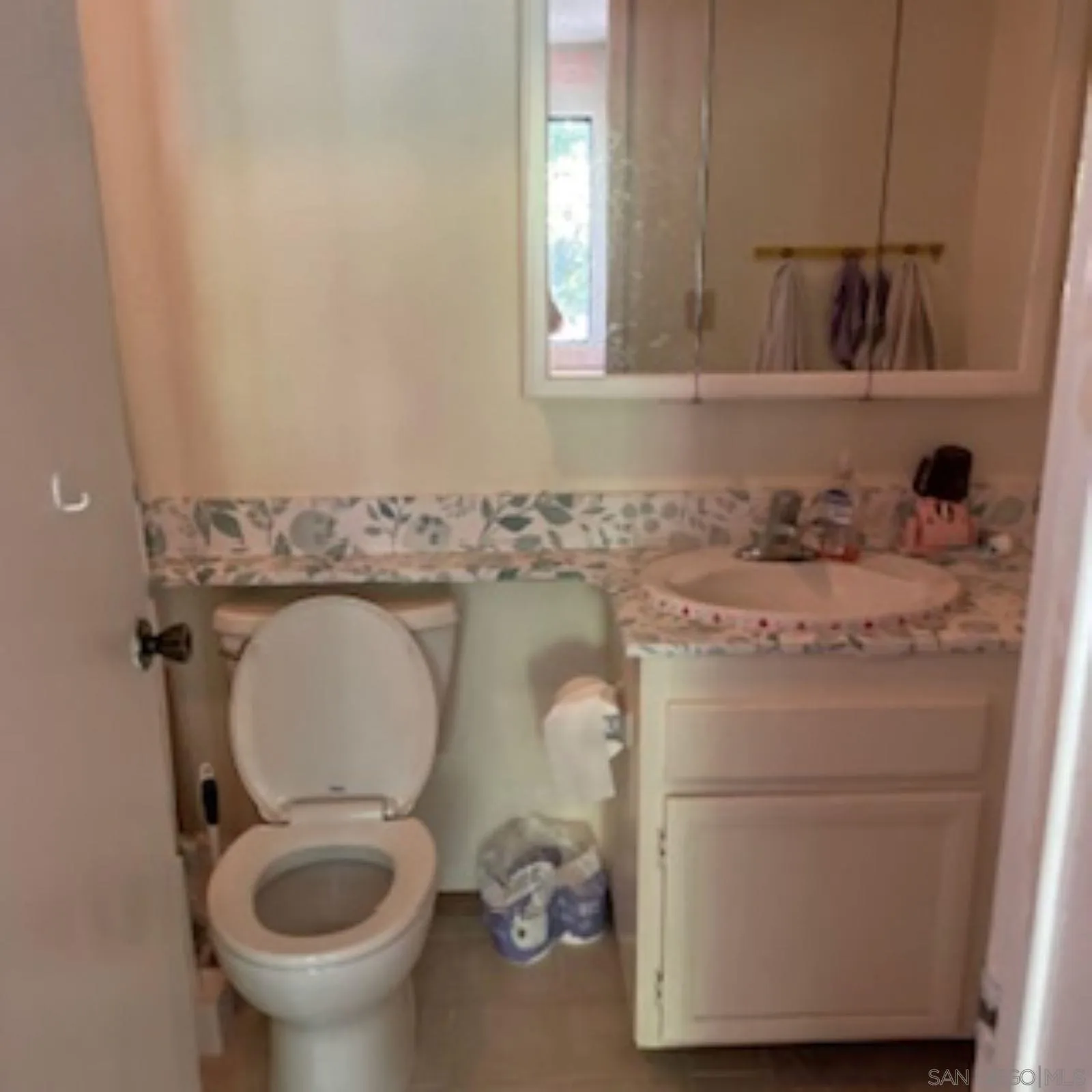 https://cdn.realtyfeed.com/cdn/127/260024057/42216b1847374954d132434d424e6346.webp