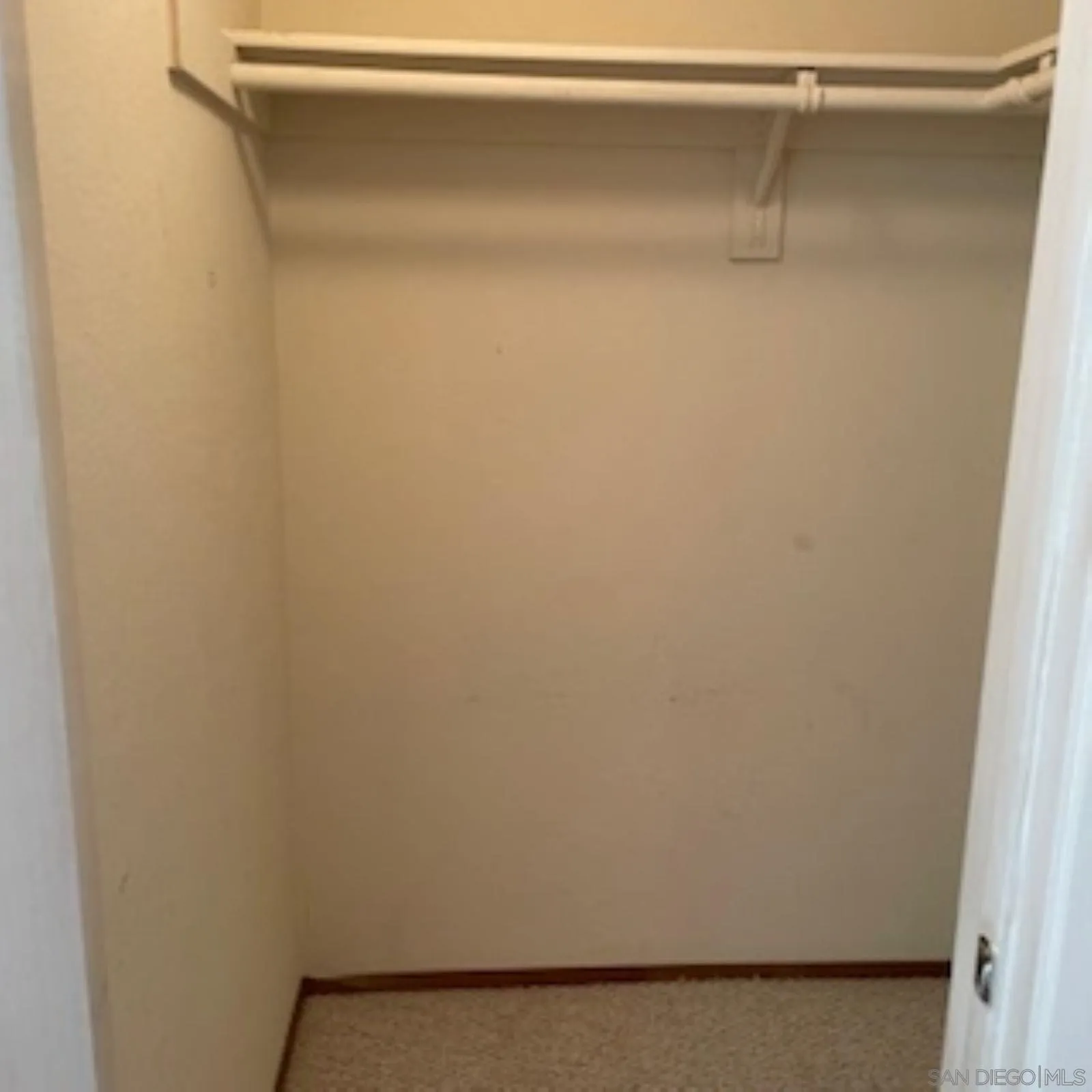 https://cdn.realtyfeed.com/cdn/127/260024057/a66ed7f665c1a6020d459056c2101166.webp