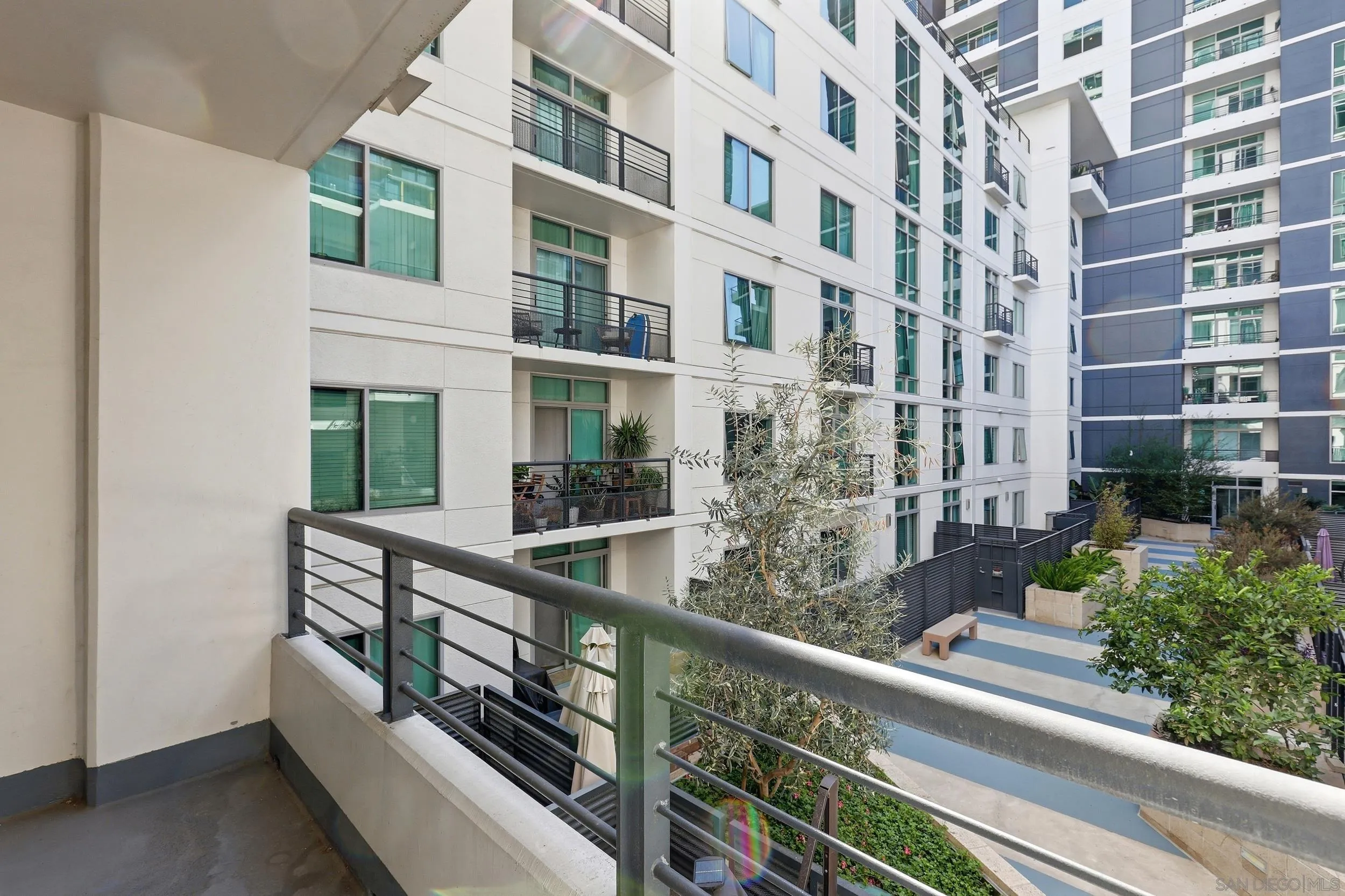 https://cdn.realtyfeed.com/cdn/127/260024067/6508f7459b50f101b486b4286c7b9d7e.webp