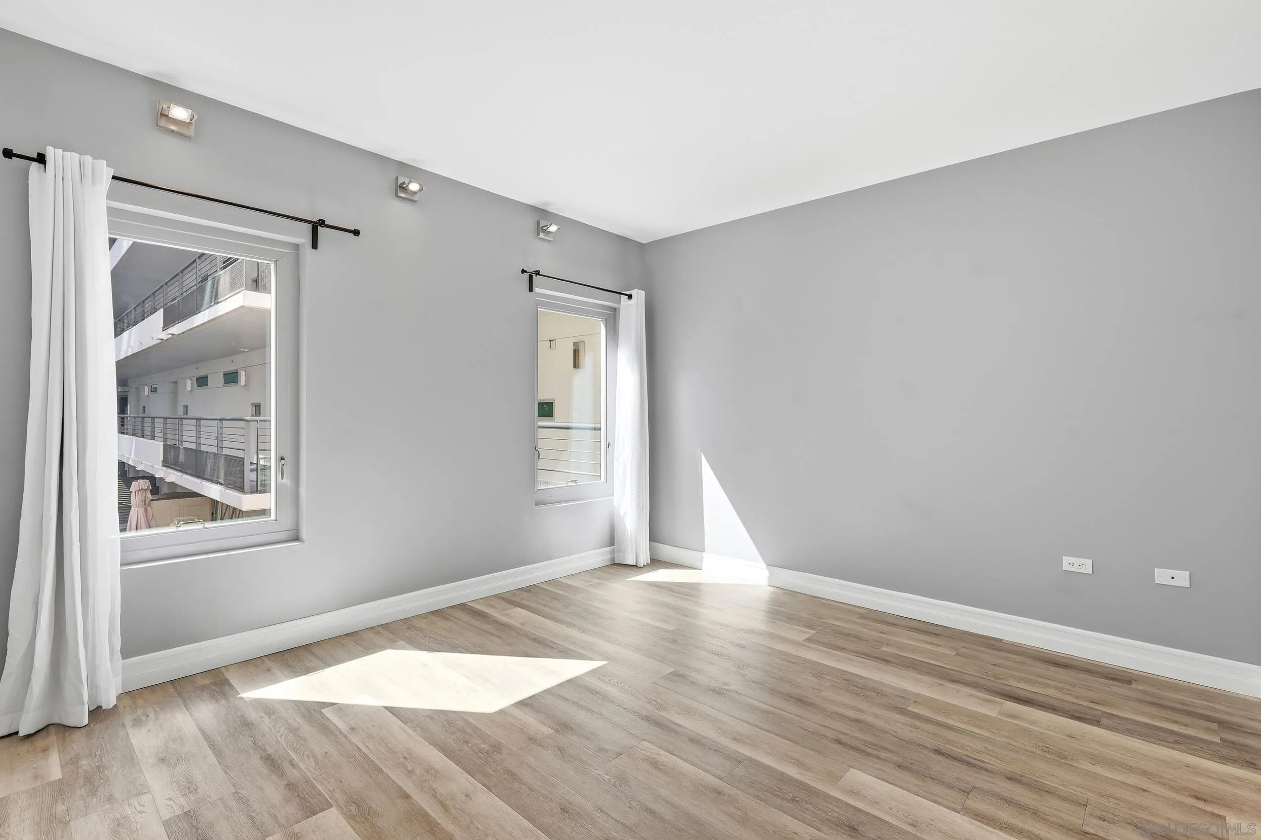 https://cdn.realtyfeed.com/cdn/127/260024067/c843cd544e892ed9e1760b550461c794.webp