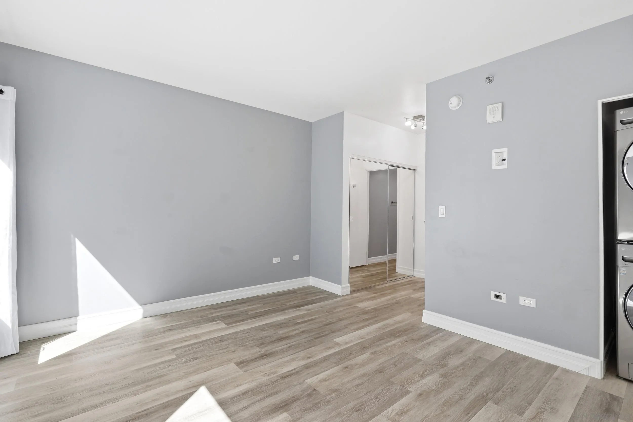 https://cdn.realtyfeed.com/cdn/127/260024067/e4d02a9af96d372834d5fc4214f629b1.webp