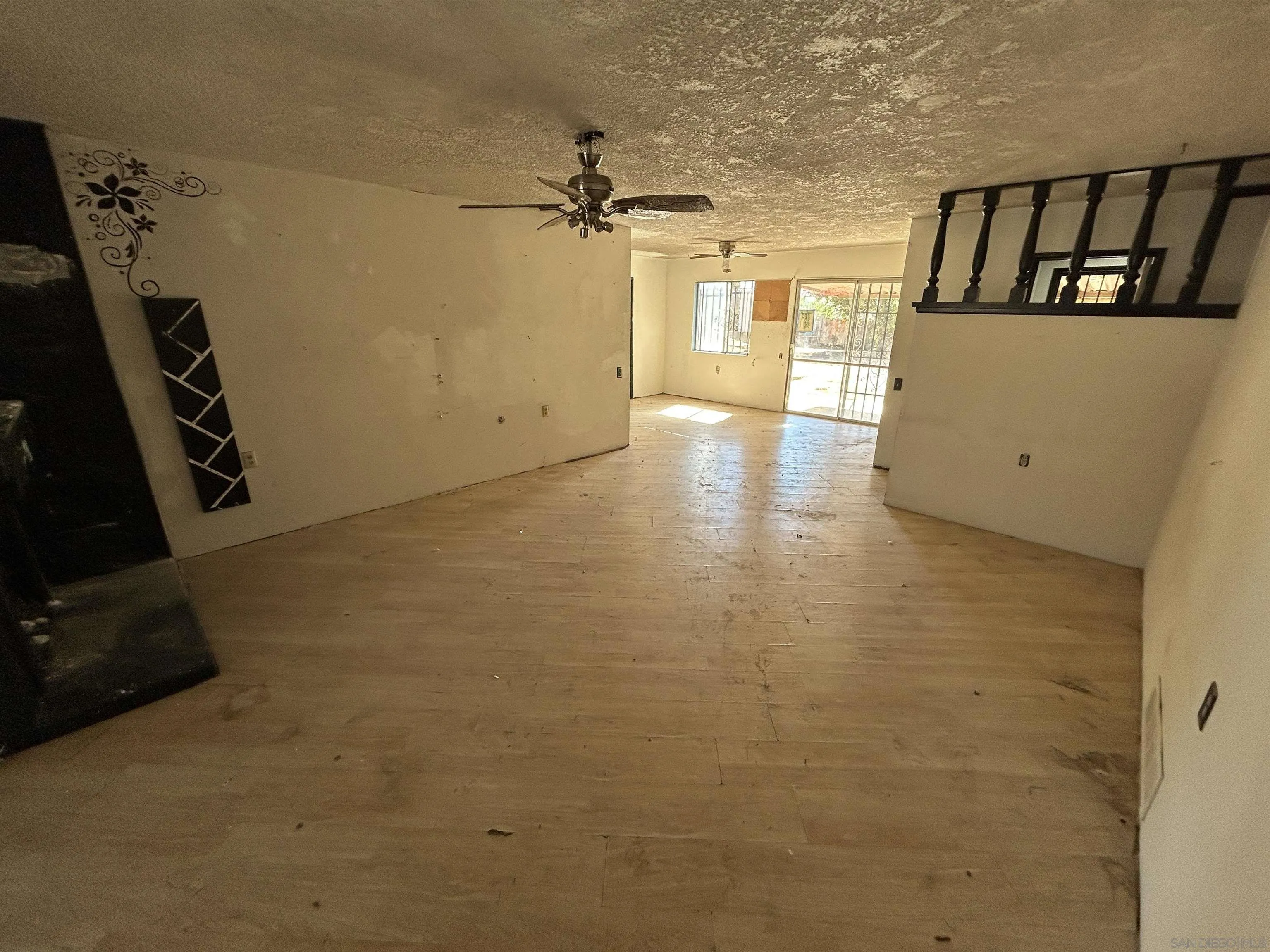 https://cdn.realtyfeed.com/cdn/127/260024068/9d52914fdd42df844f3f11ebbf72a6c8.webp