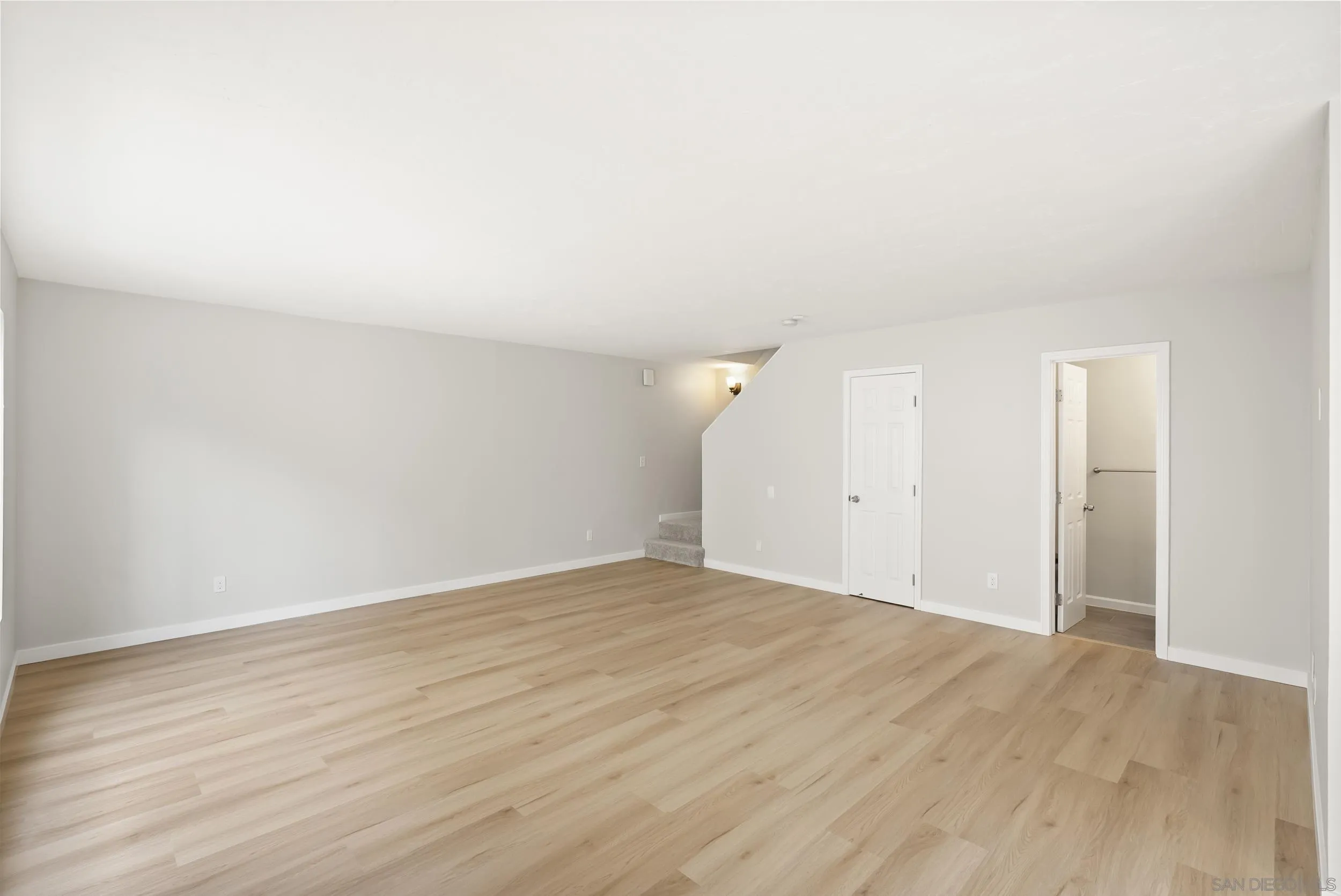 6908 Camphor Lane, San Diego, CA 92139, photo 8