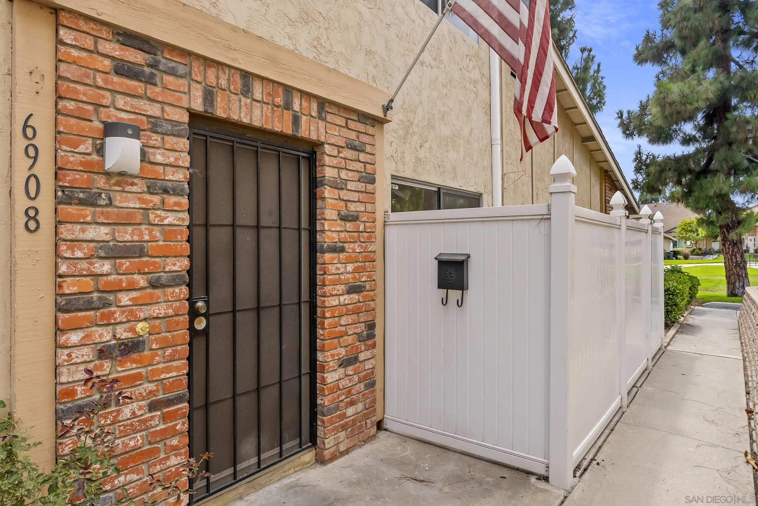 6908 Camphor Lane, San Diego, CA 92139, photo 28