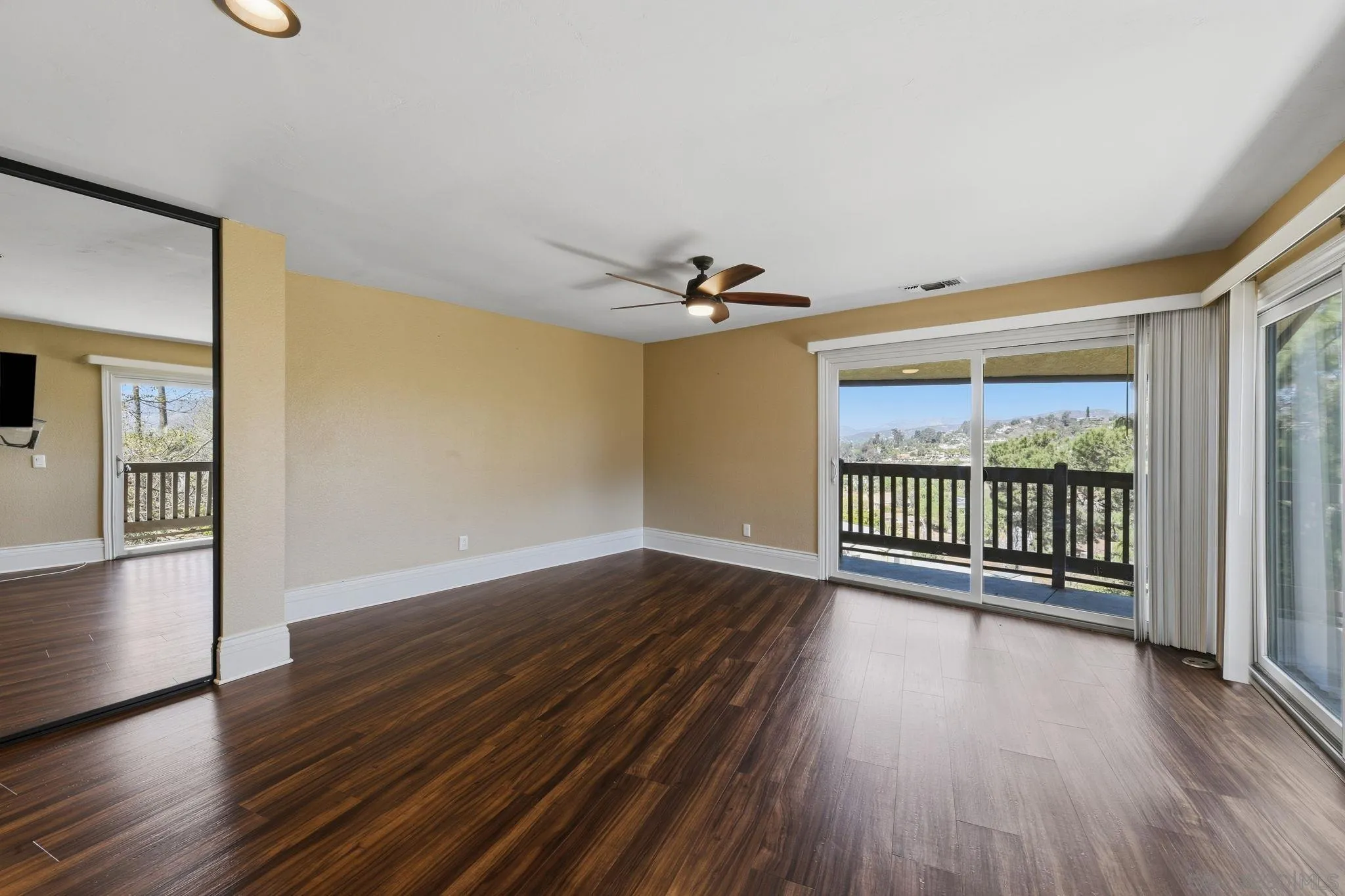 https://cdn.realtyfeed.com/cdn/127/260024070/18e465fb0bbbdb55d4a4c0418856fb27.webp
