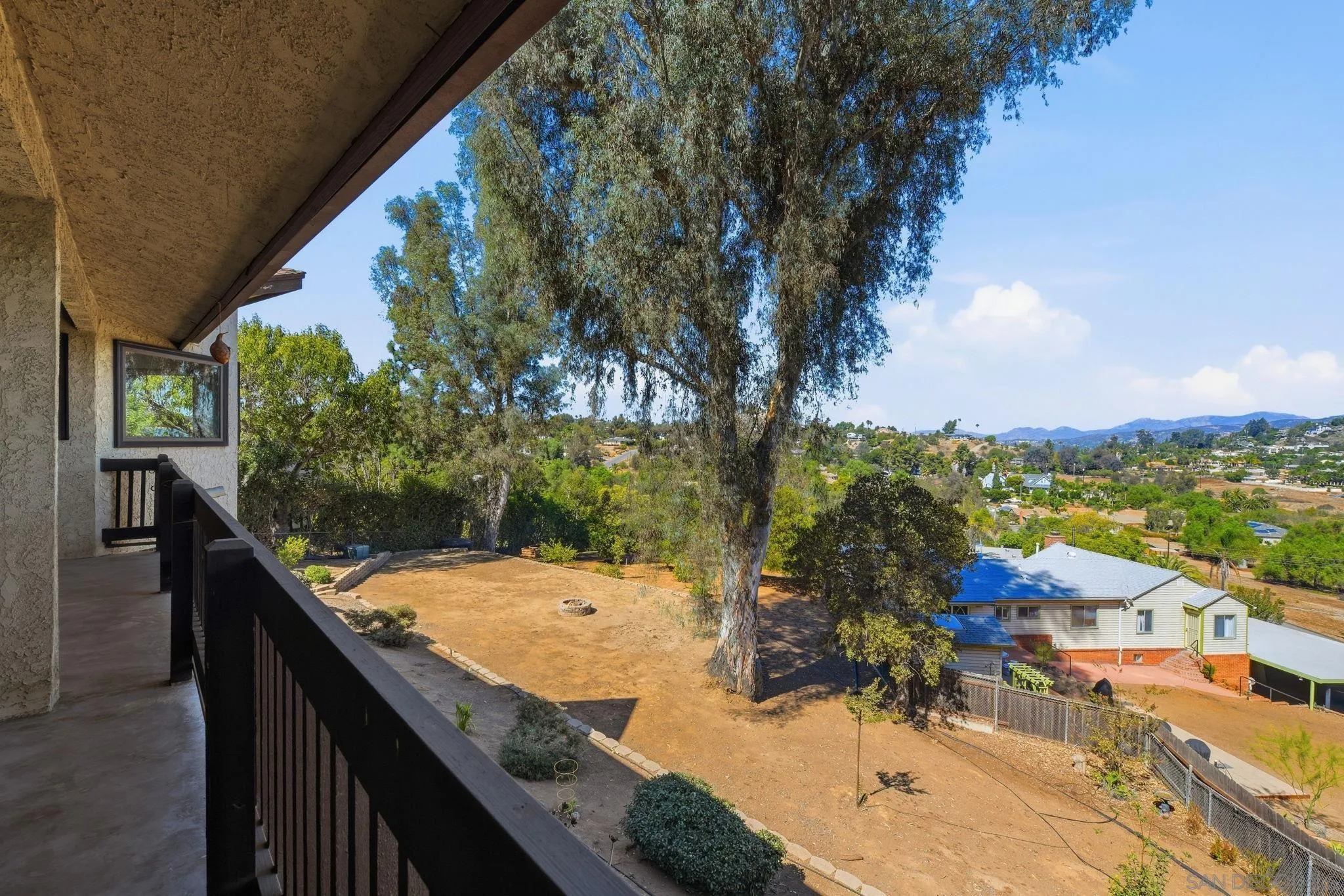 https://cdn.realtyfeed.com/cdn/127/260024070/904088fbd050c58d7a3e5ac8ec041870.webp