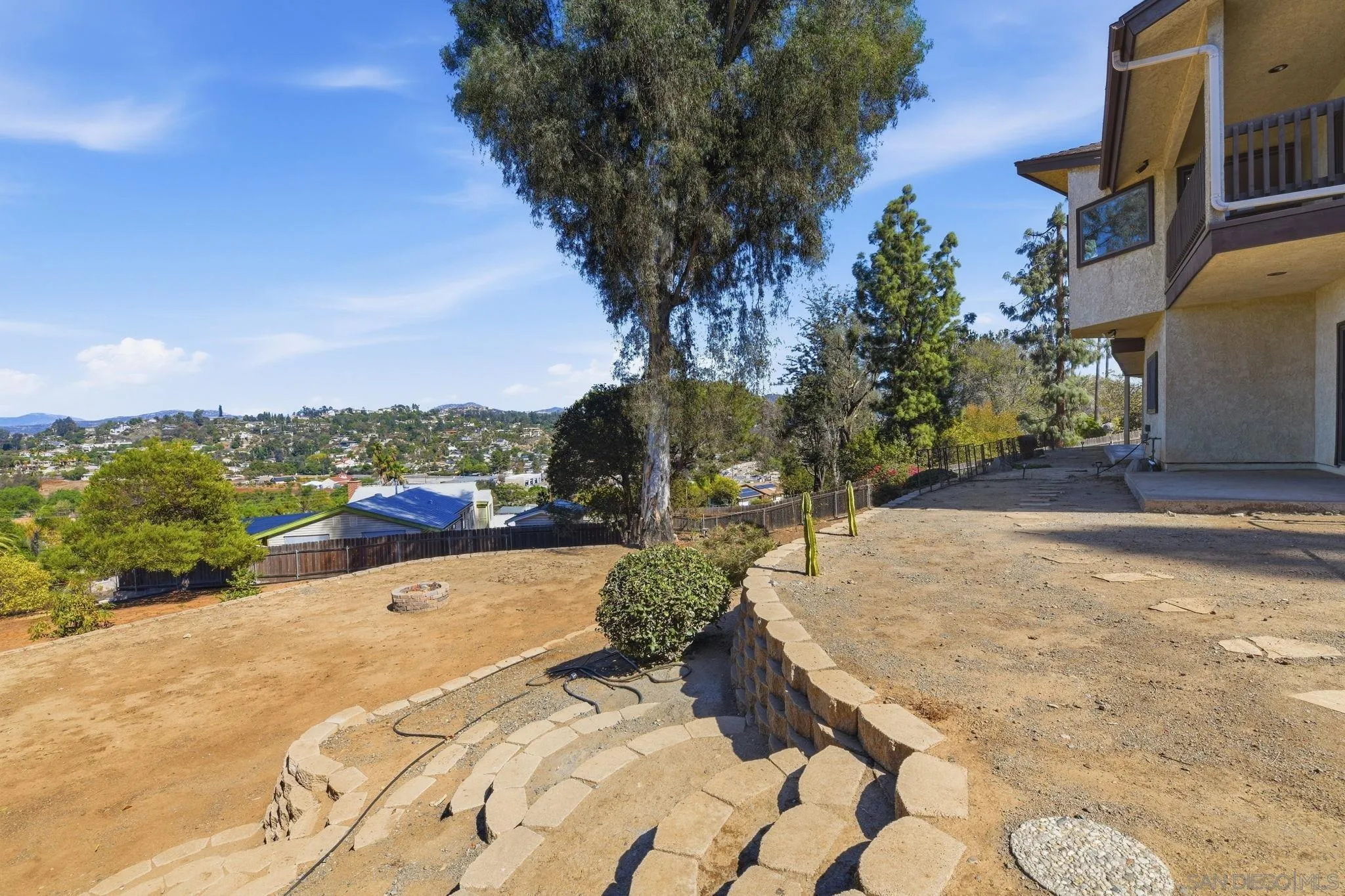 https://cdn.realtyfeed.com/cdn/127/260024070/ca445ced1859865eea842bbe588dab64.webp