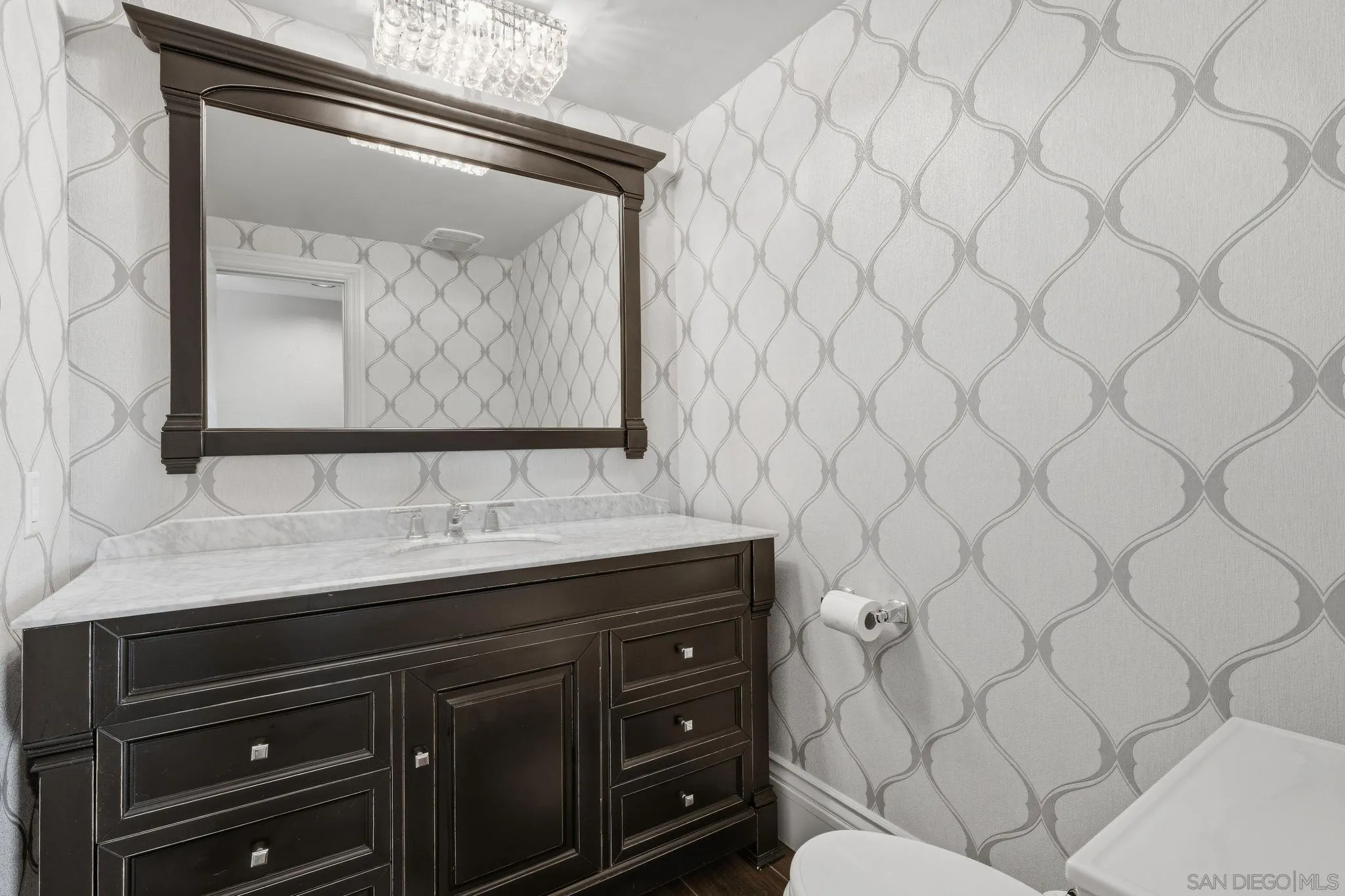 https://cdn.realtyfeed.com/cdn/127/260024070/e572d5db111ce3918643ade92841c95c.webp