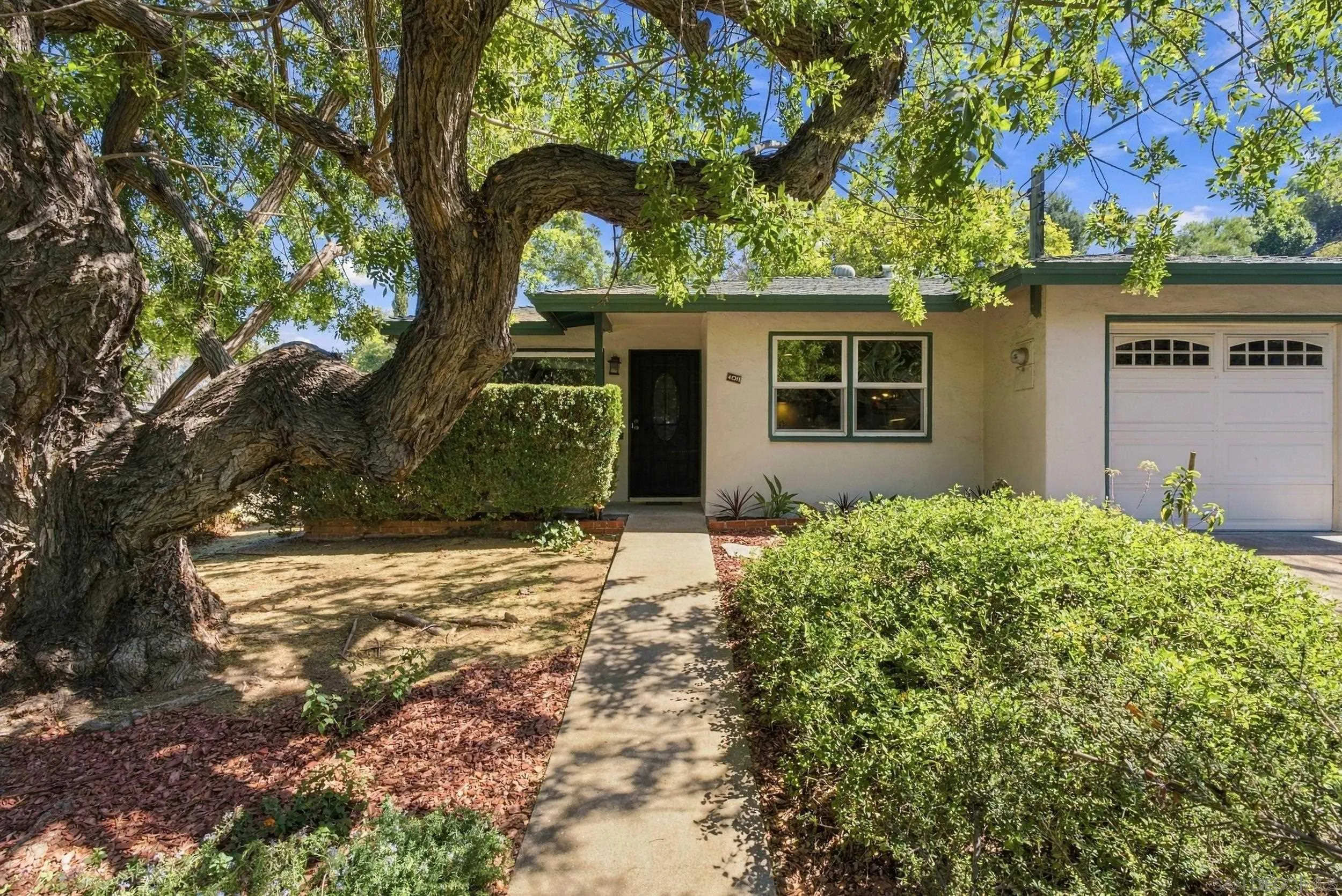 4011 Marron, San Diego CA 92115