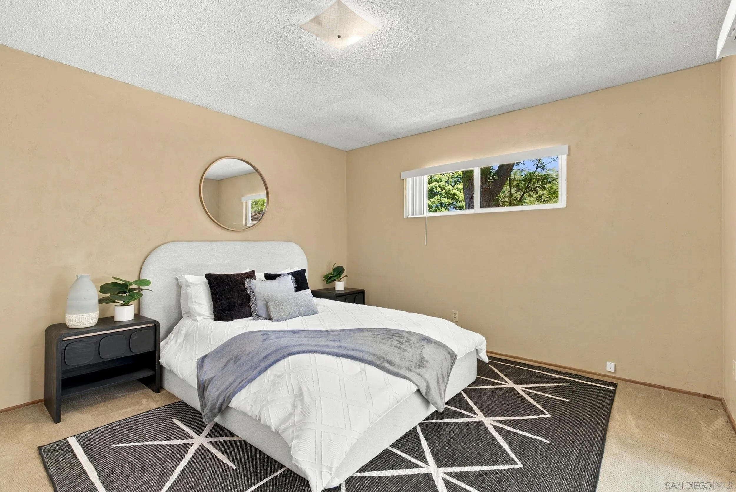 https://cdn.realtyfeed.com/cdn/127/260024071/cce967b312da61e8c62b8500be41279c.webp