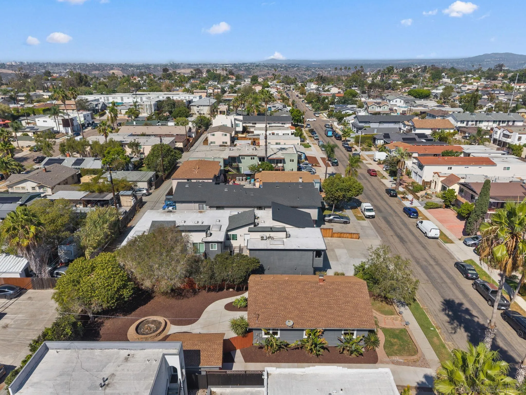https://cdn.realtyfeed.com/cdn/127/260024073/379070e85c55c2c9b3d9f76fa3212601.webp