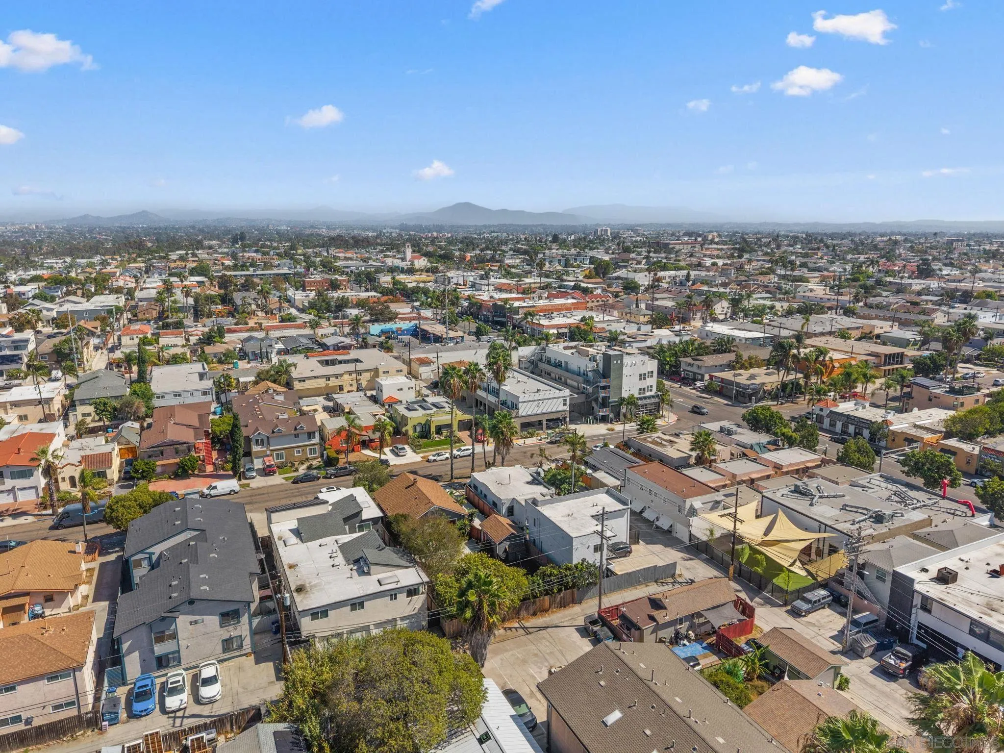 https://cdn.realtyfeed.com/cdn/127/260024073/a87bbb108260e383aeec757ff965f874.webp