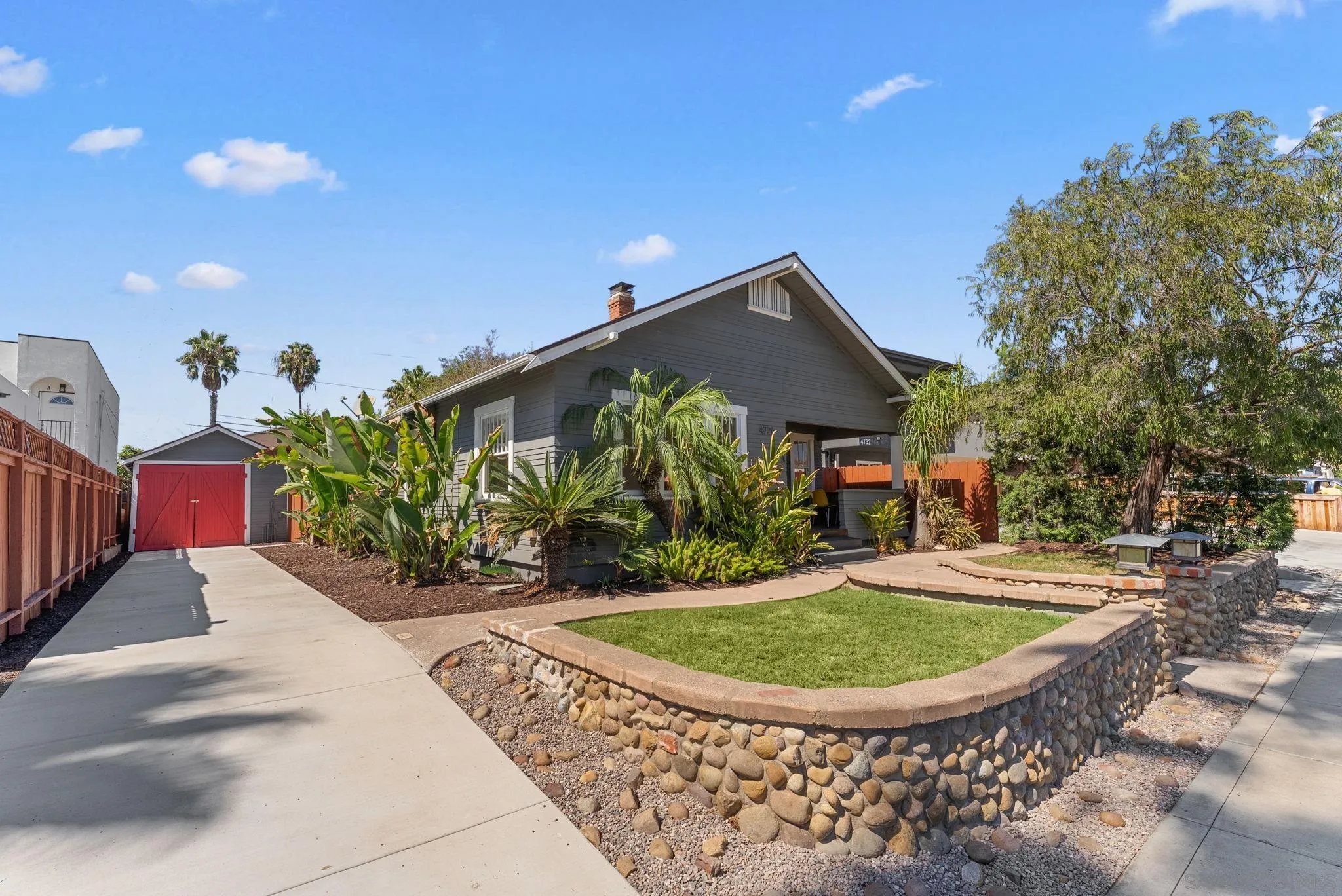 https://cdn.realtyfeed.com/cdn/127/260024073/ec8adfc2f73aecfea9305e41cbca418b.webp