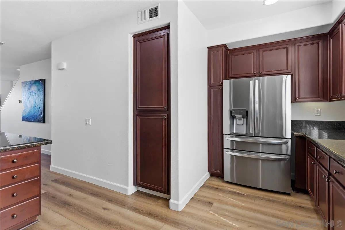 https://cdn.realtyfeed.com/cdn/127/260024075/0243857e6d04d4ddeda04a90ec948d16.webp