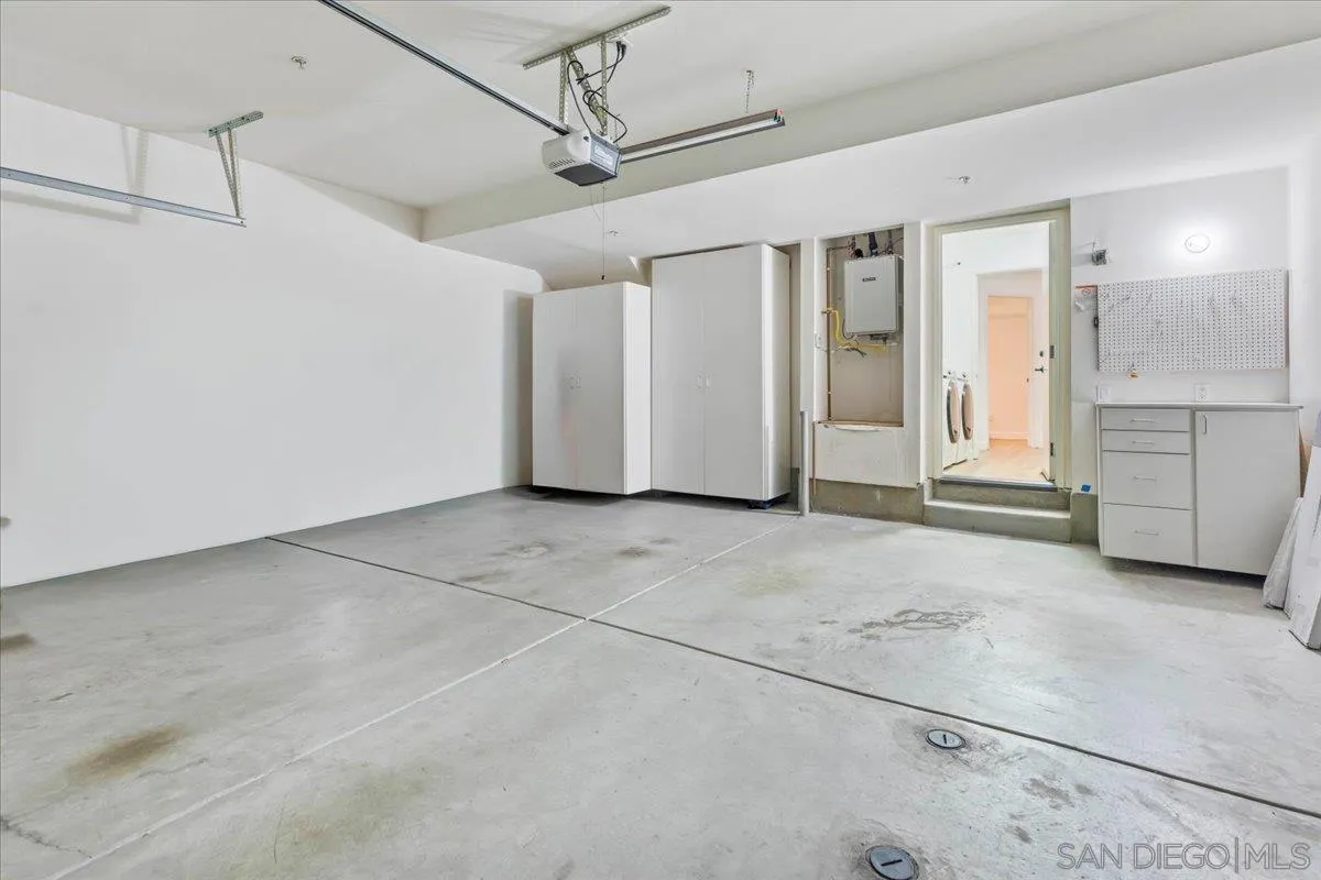 https://cdn.realtyfeed.com/cdn/127/260024075/2068145e454d7888220e5e0e6a0255db.webp