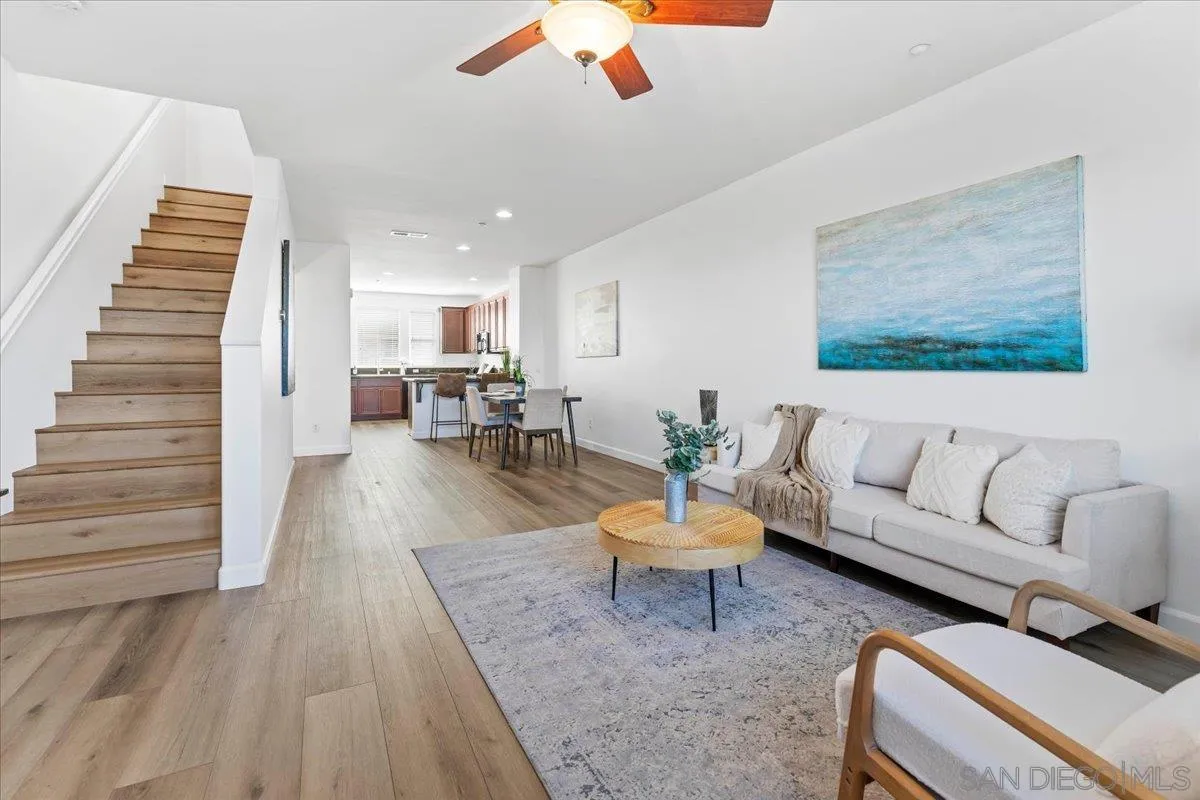 https://cdn.realtyfeed.com/cdn/127/260024075/9213da0cd915922da349ac348de8013c.webp