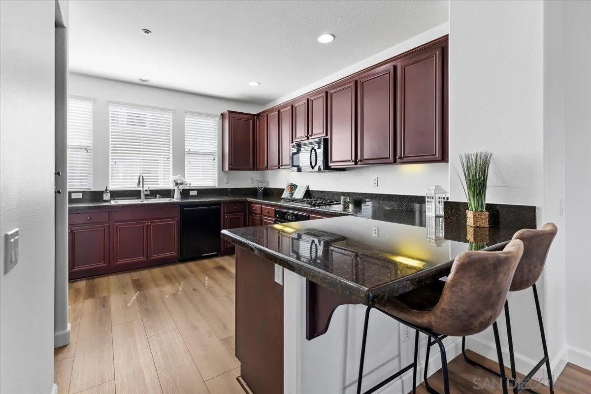 https://cdn.realtyfeed.com/cdn/127/260024075/a08558d8f851b4f7dea99dceb4e035cf.webp
