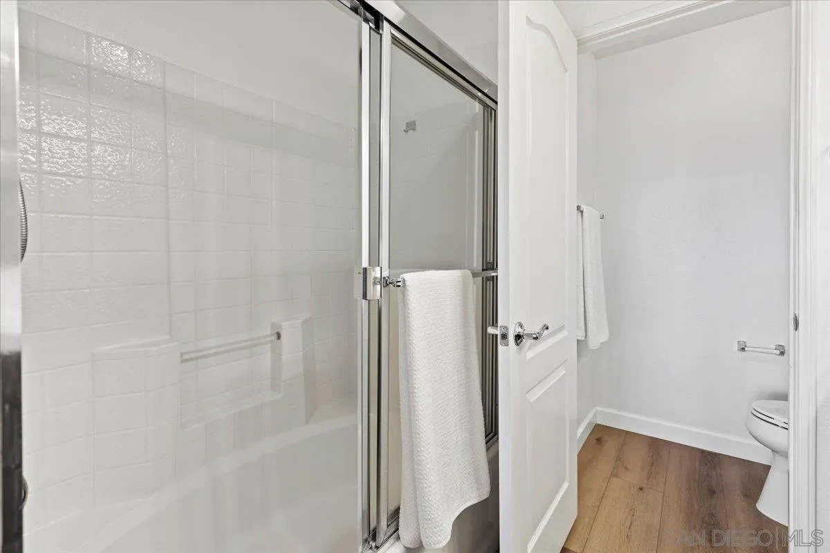 https://cdn.realtyfeed.com/cdn/127/260024075/d9b981679c72db87a1293809d15cda72.webp