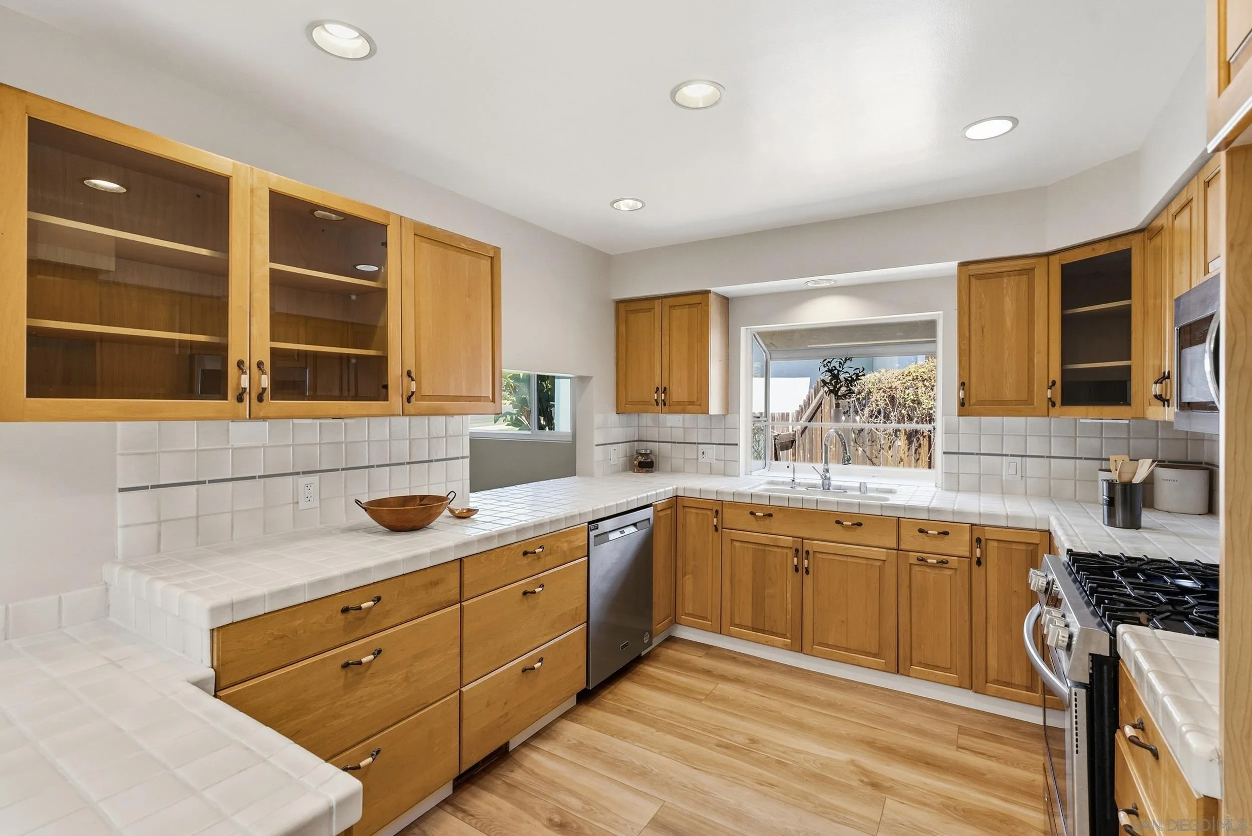 https://cdn.realtyfeed.com/cdn/127/260024076/3a502bd57c24ab107f8c0abda5927dd4.webp