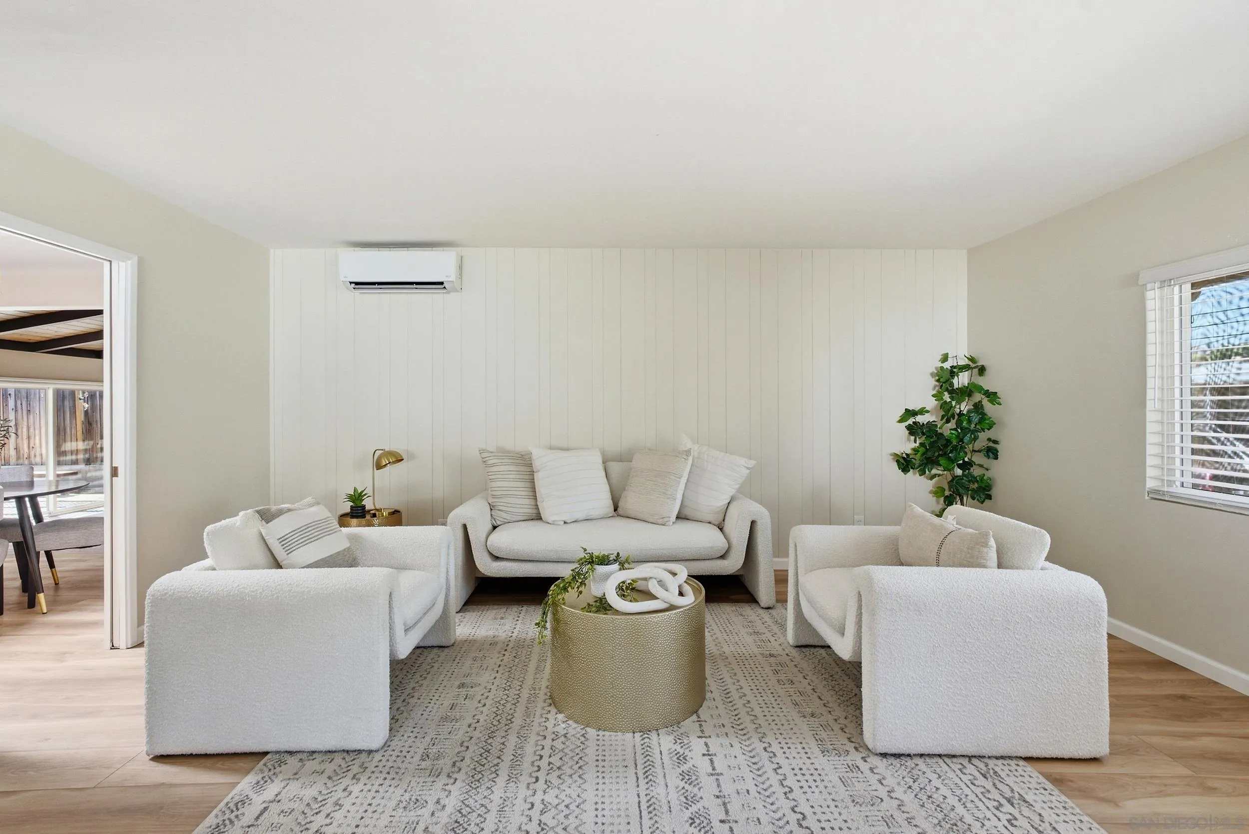 https://cdn.realtyfeed.com/cdn/127/260024076/4f3fdd4348a66d05eb4dd99023caab6c.webp