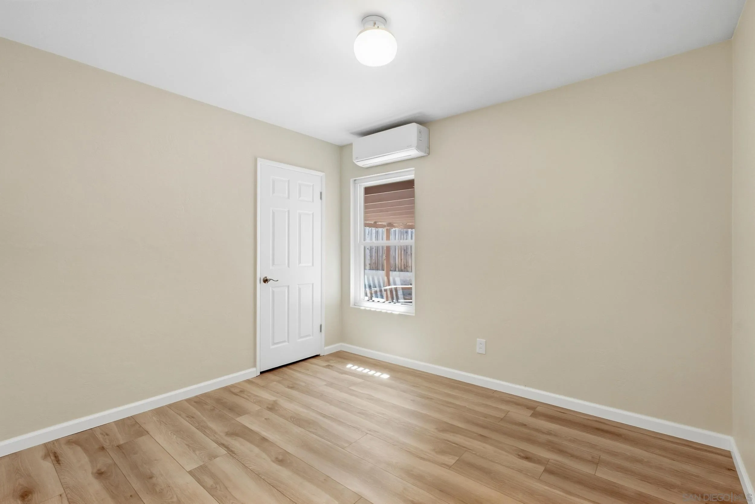 https://cdn.realtyfeed.com/cdn/127/260024076/4fce4173f7fe8ec3d8b5137f2001957f.webp