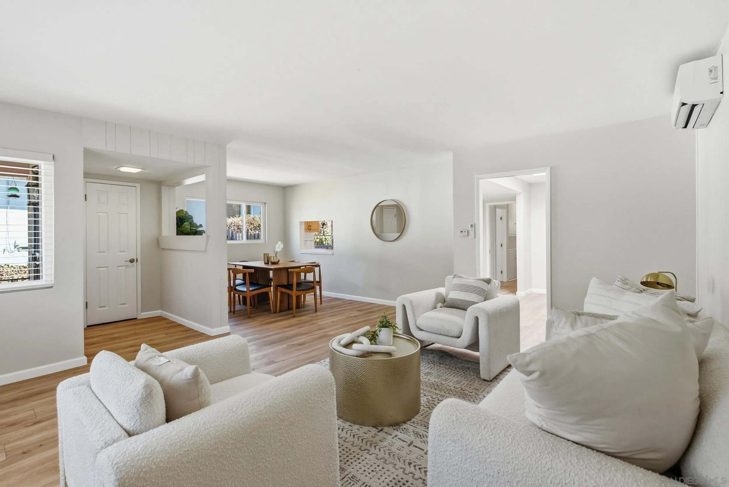 https://cdn.realtyfeed.com/cdn/127/260024076/9931d6c7031d87200491ce73fa0eee8e.webp