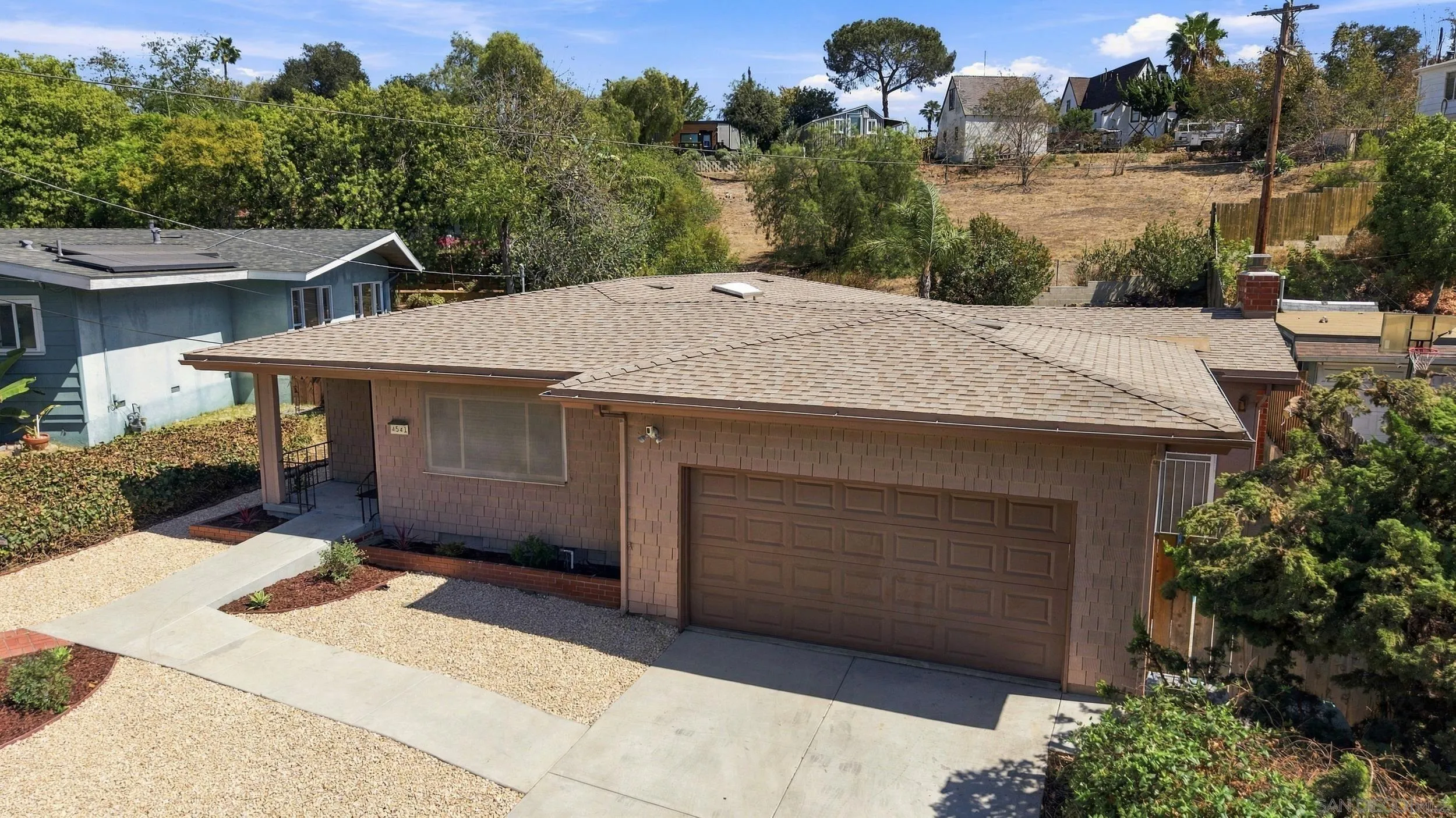 https://cdn.realtyfeed.com/cdn/127/260024076/b29778e406bf1c1f8e8ec0c2400eaf12.webp