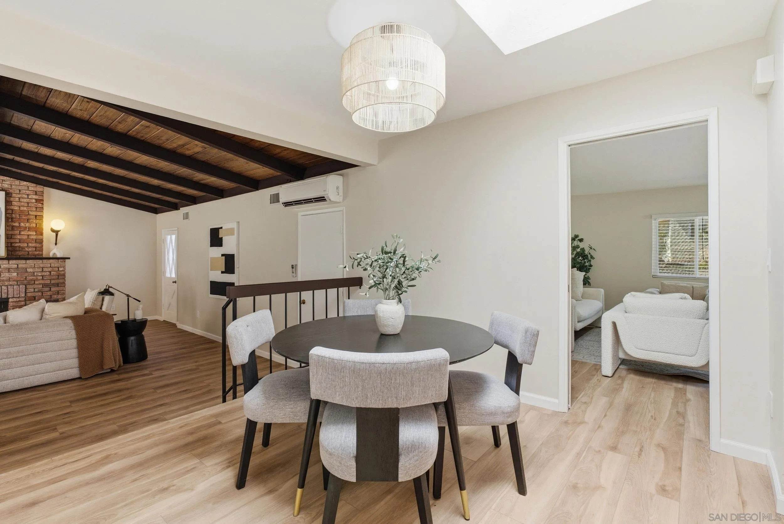 https://cdn.realtyfeed.com/cdn/127/260024076/fa3862c24430b90d03b19f52d702cd70.webp