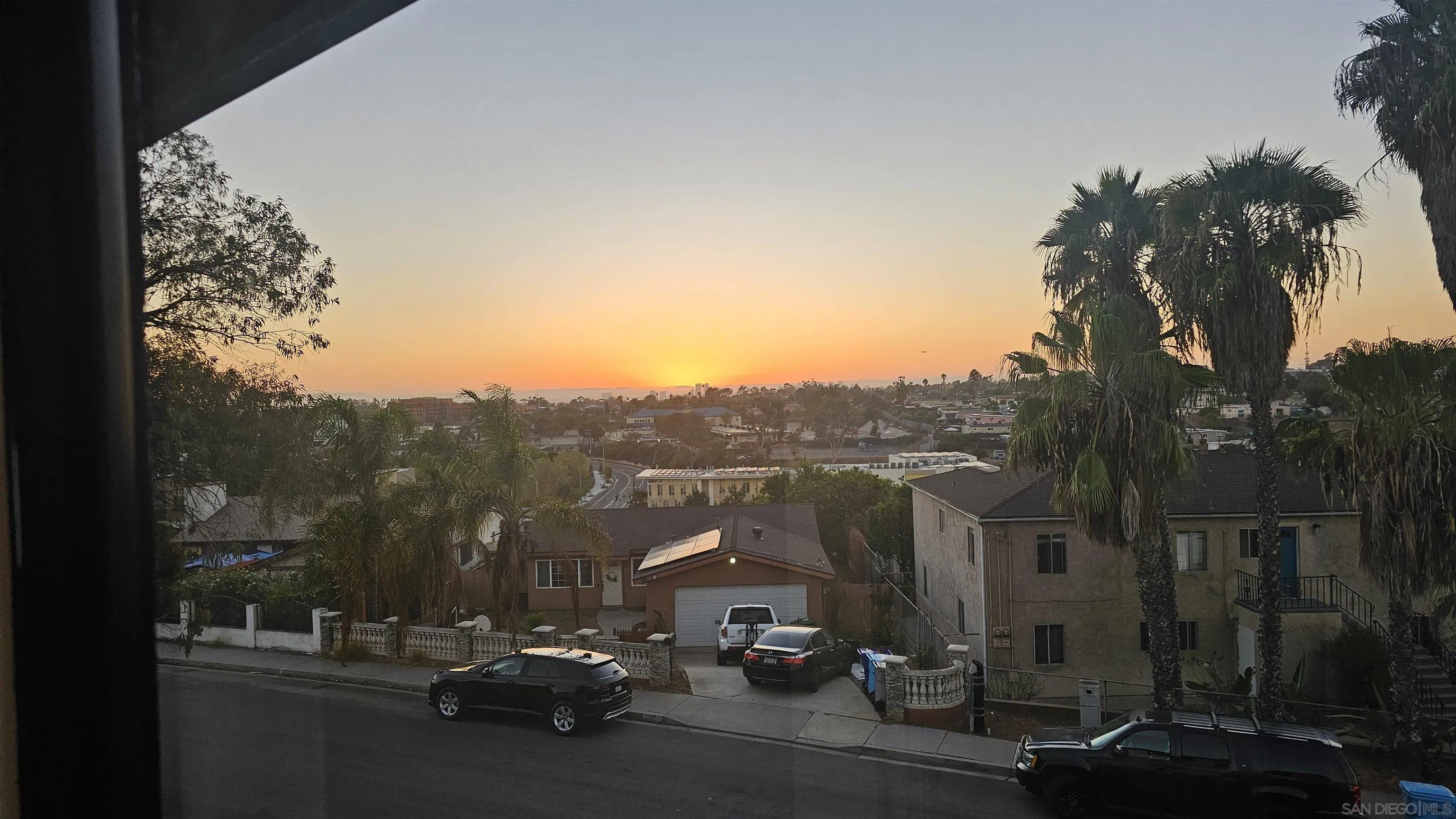 https://cdn.realtyfeed.com/cdn/127/260024077/0f5de4d901dbb5d07ae550834a81c5d2.webp