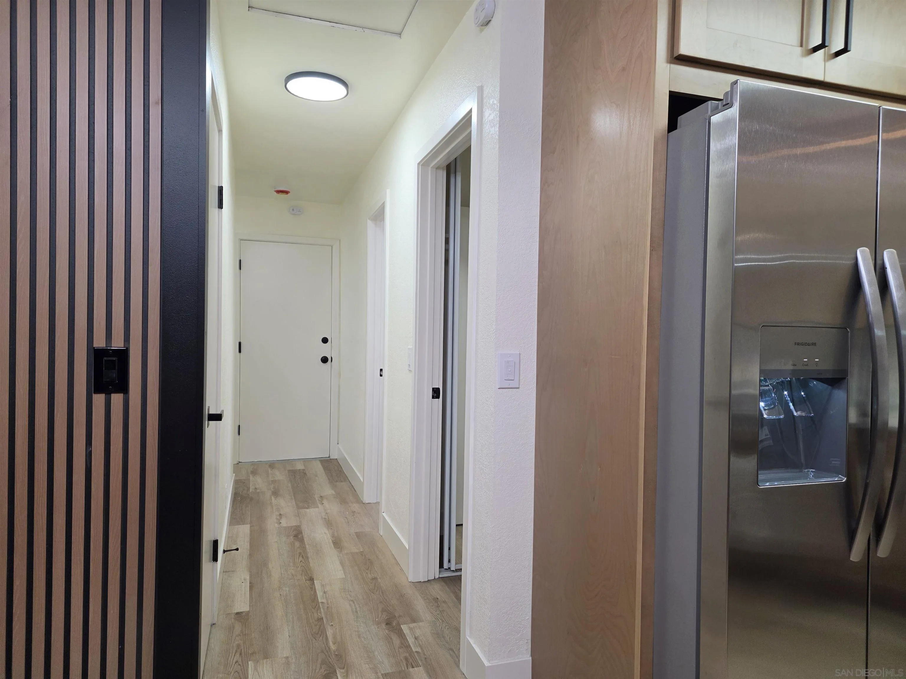 https://cdn.realtyfeed.com/cdn/127/260024077/dfd746f99e9cca694bc994b91b34148b.webp