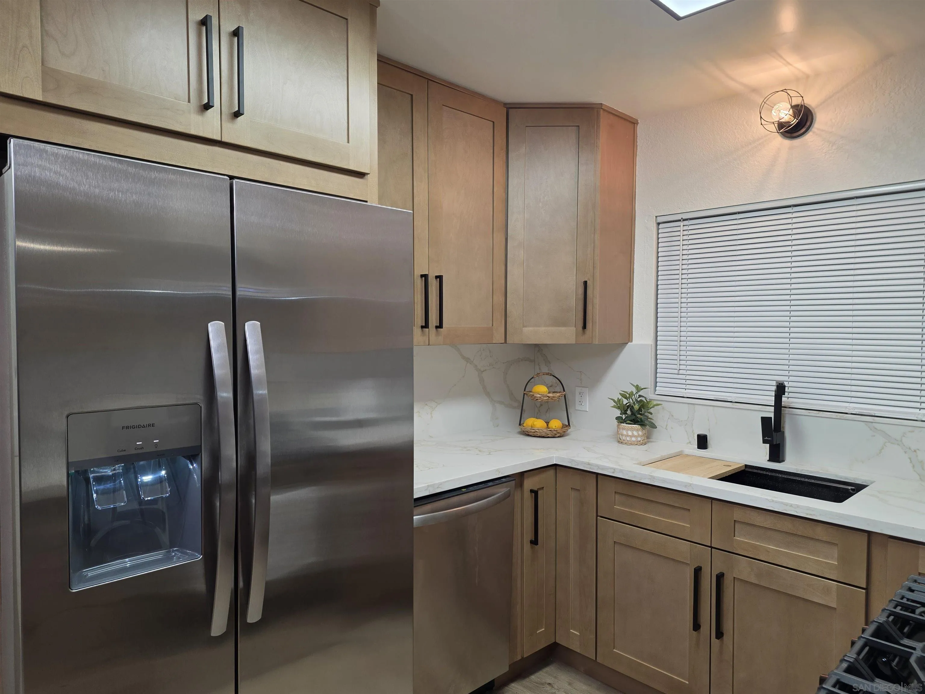 https://cdn.realtyfeed.com/cdn/127/260024077/e3c7b7efc521e337d9a0b631384fc2a6.webp