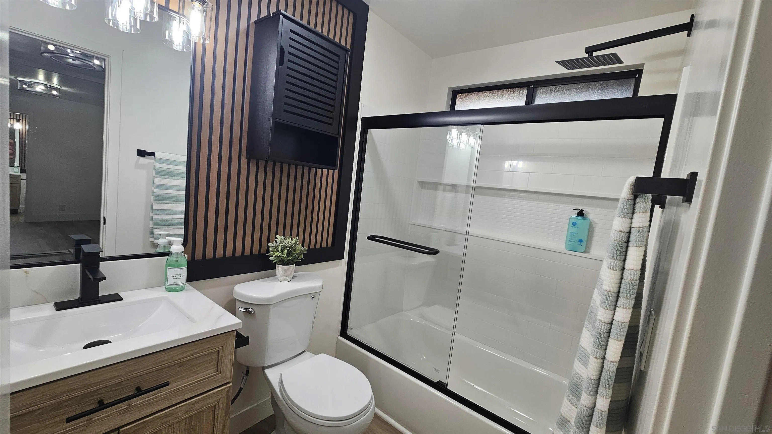 https://cdn.realtyfeed.com/cdn/127/260024077/eeedb69fb17ef3476eca6a684e8128d5.webp