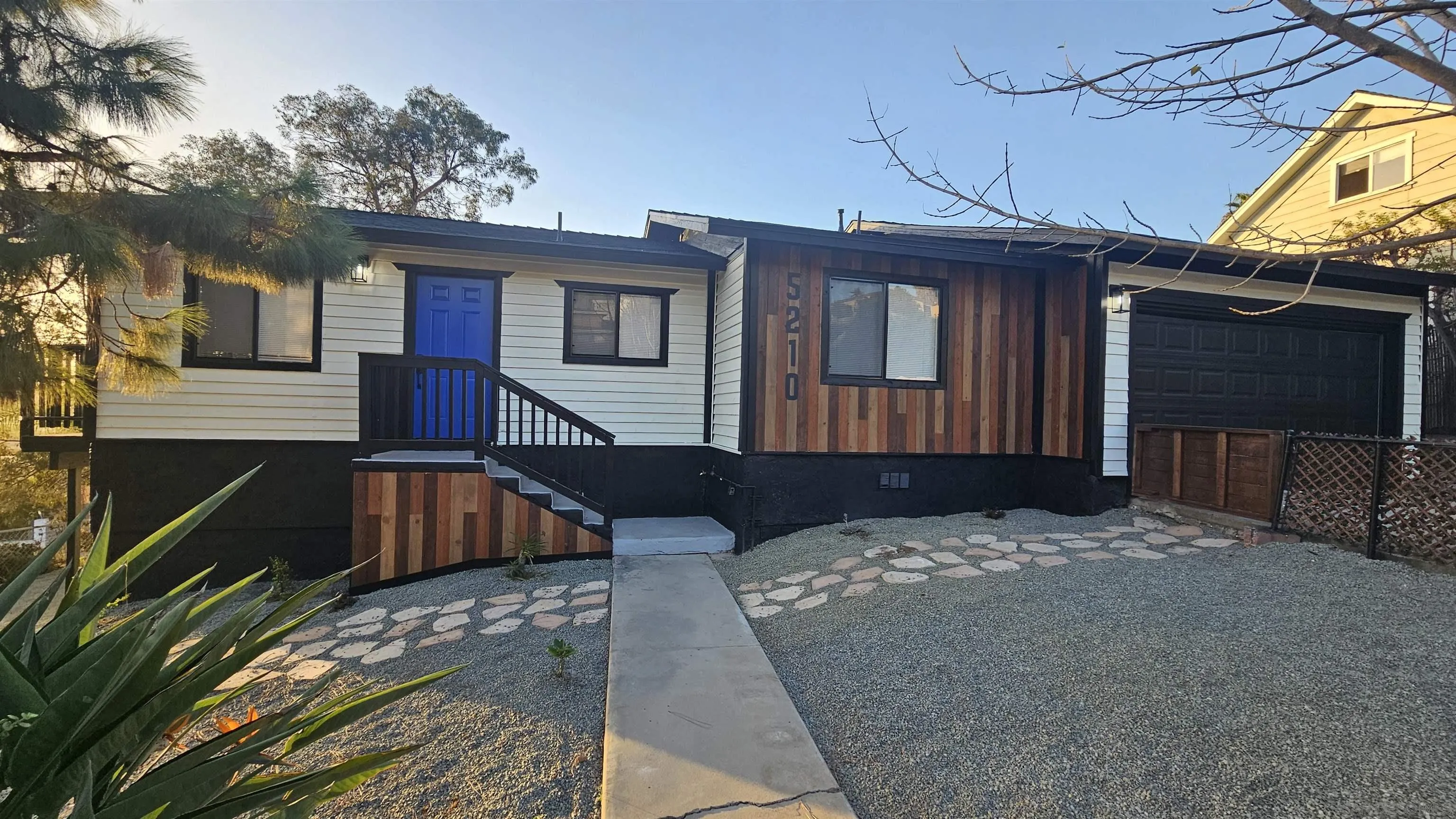 5210 Roswell, San Diego CA 92114
