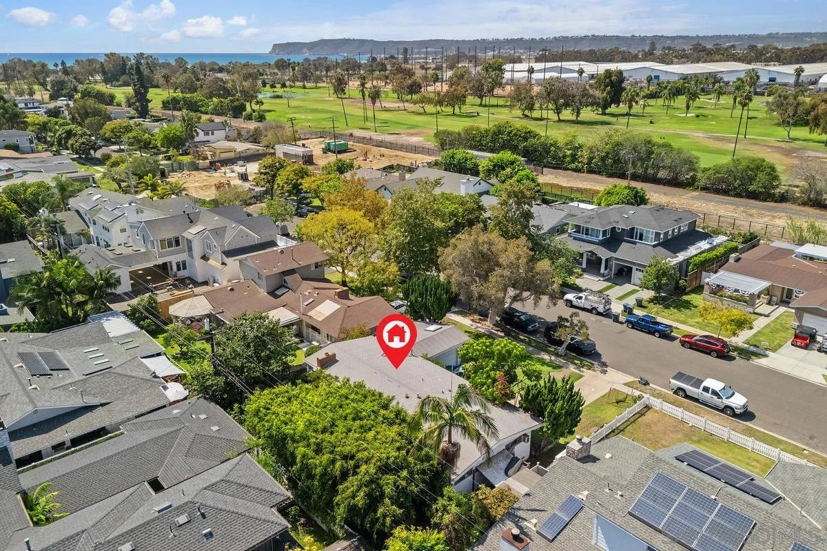 https://cdn.realtyfeed.com/cdn/127/260024078/9be1a1ac07e9fc2eca61858795a4c318.webp