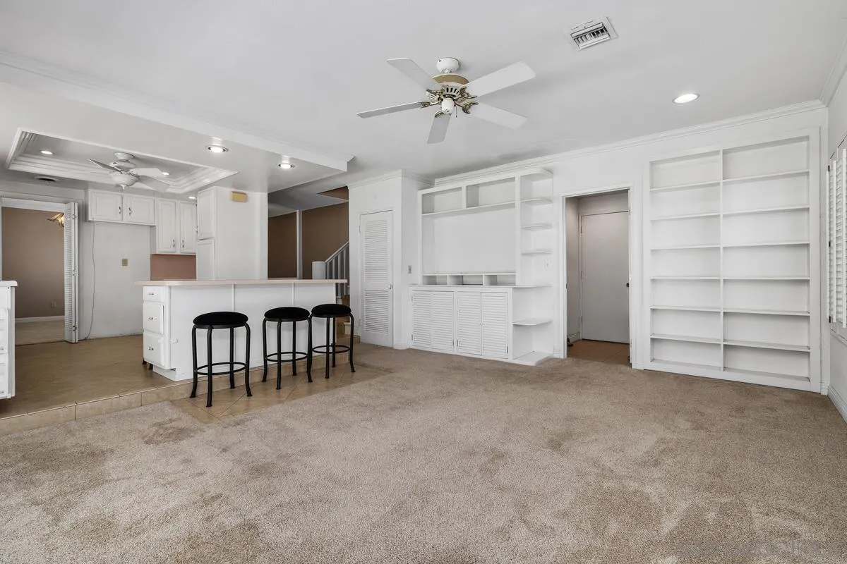 https://cdn.realtyfeed.com/cdn/127/260024080/1c27930e350b88553fb016f3c30b1247.webp