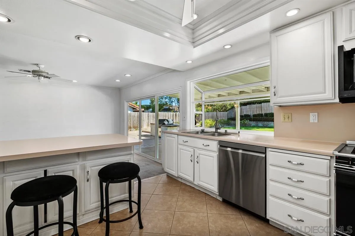 https://cdn.realtyfeed.com/cdn/127/260024080/1e0d4b8935269cd899f11159dfb6146c.webp