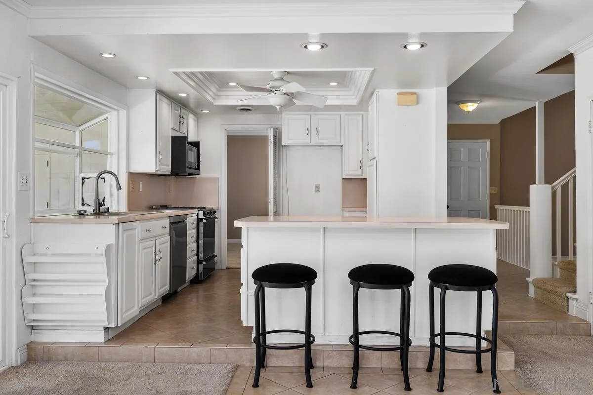 https://cdn.realtyfeed.com/cdn/127/260024080/989ba0b533fdd80a371e06392c7ce3d4.webp