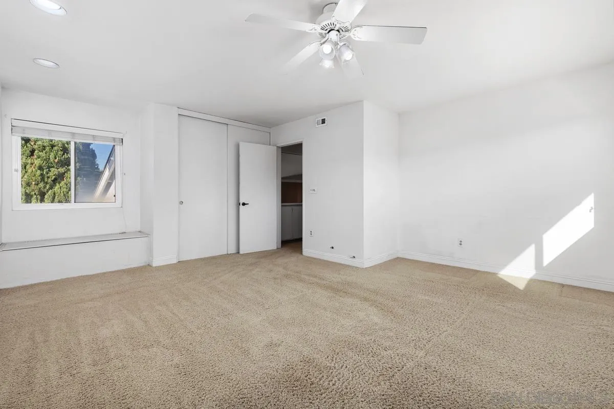 https://cdn.realtyfeed.com/cdn/127/260024080/bbf49367df65ef38ce88109cb08ec8d0.webp