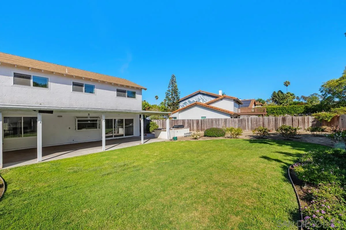 https://cdn.realtyfeed.com/cdn/127/260024080/e9e24c31a4bacf92872e9da2f696fb28.webp