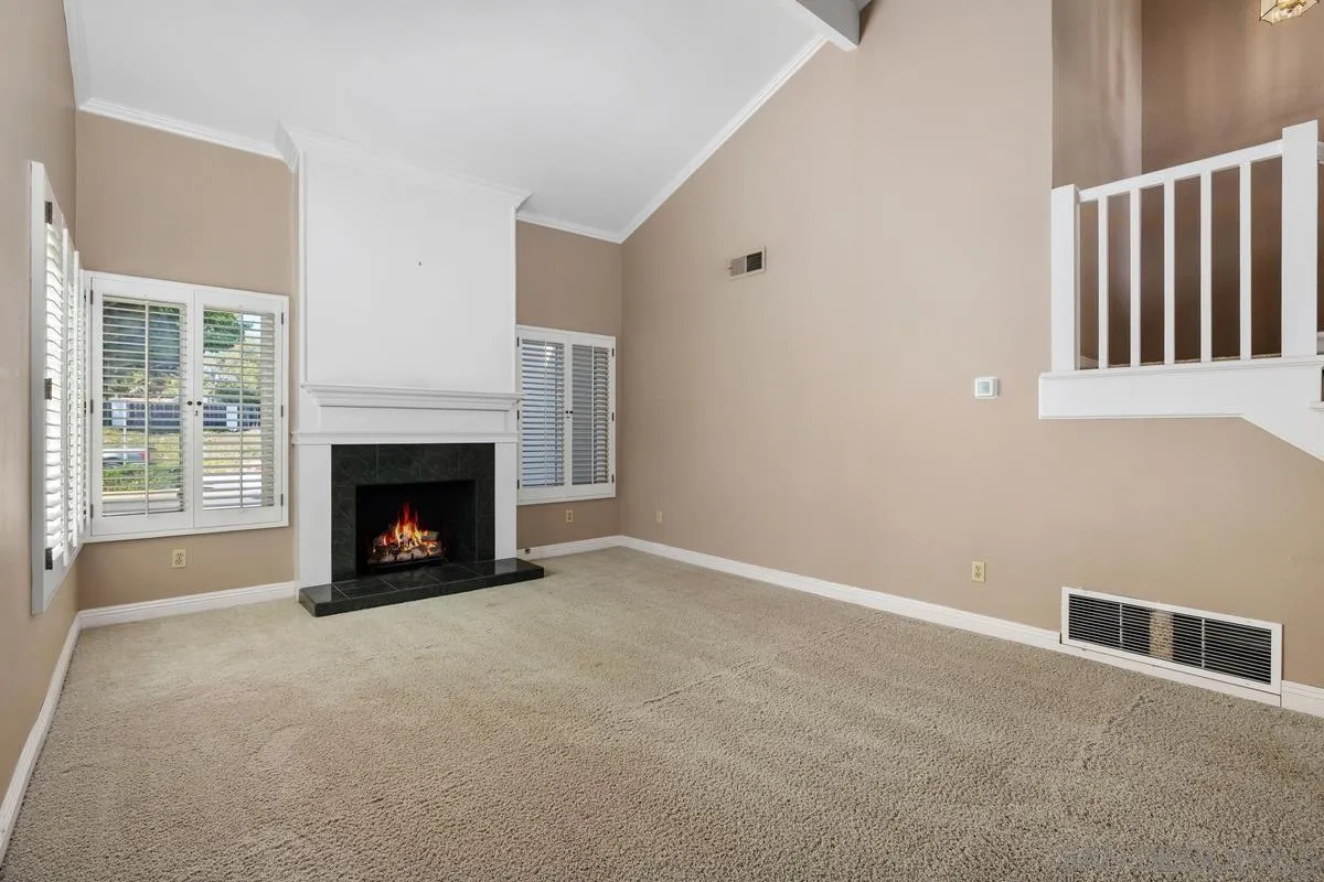 https://cdn.realtyfeed.com/cdn/127/260024080/fe9ee612398449c8f49e0e9f04030c6e.webp
