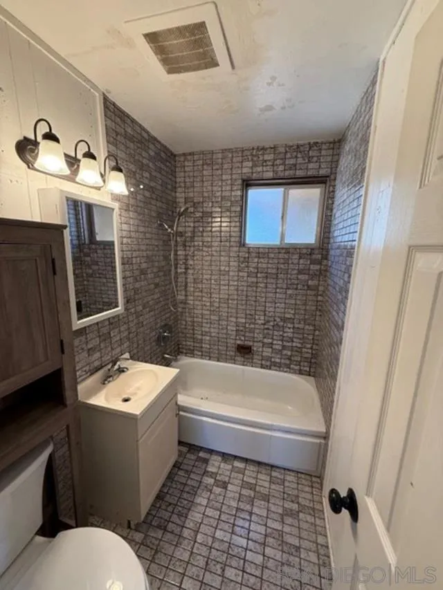 4788 Aberdeen Street, San Diego, CA 92117 - Photo 4 of 8, San Diego, CA