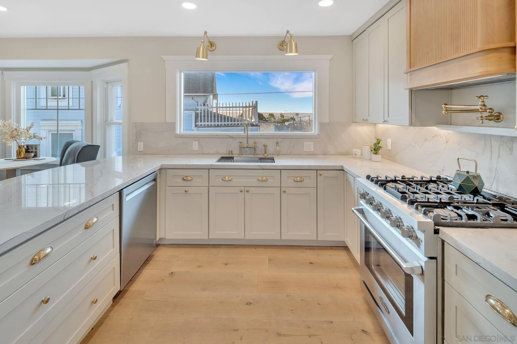 418 Ivy Street, San Diego, CA 92101, photo 14