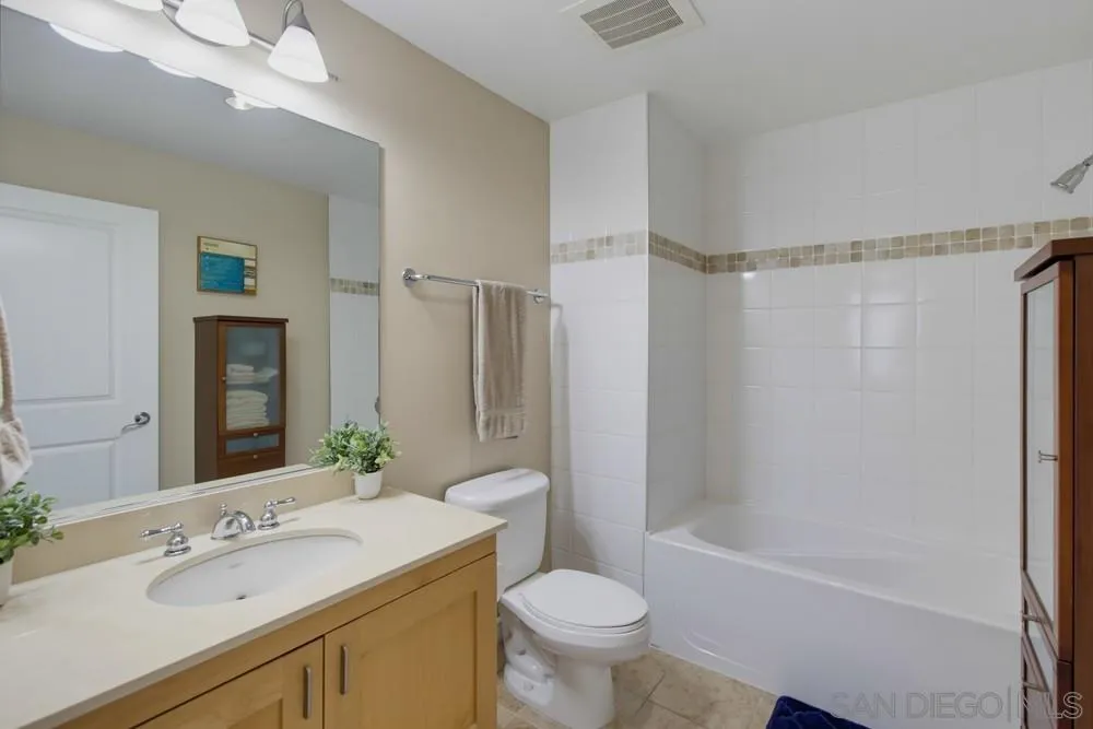 https://cdn.realtyfeed.com/cdn/127/260024084/136d19ae9160deafb55a5043e81735f5.webp