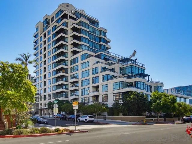 https://cdn.realtyfeed.com/cdn/127/260024084/20710928d0ff187f4e0294eb82ab3e36.webp