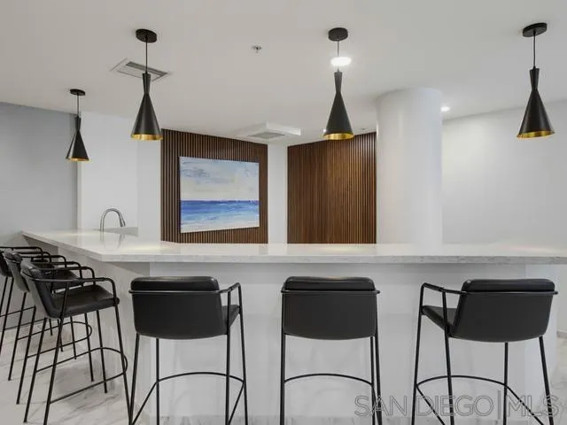https://cdn.realtyfeed.com/cdn/127/260024084/61a2a73463ec6bf530f1b4fd6ce1e157.webp