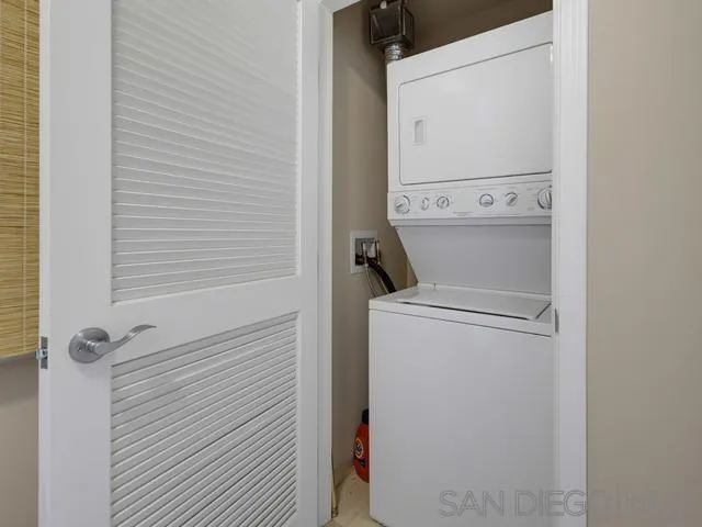 https://cdn.realtyfeed.com/cdn/127/260024084/cedf57737bef869edfdb6a4b1d066352.webp