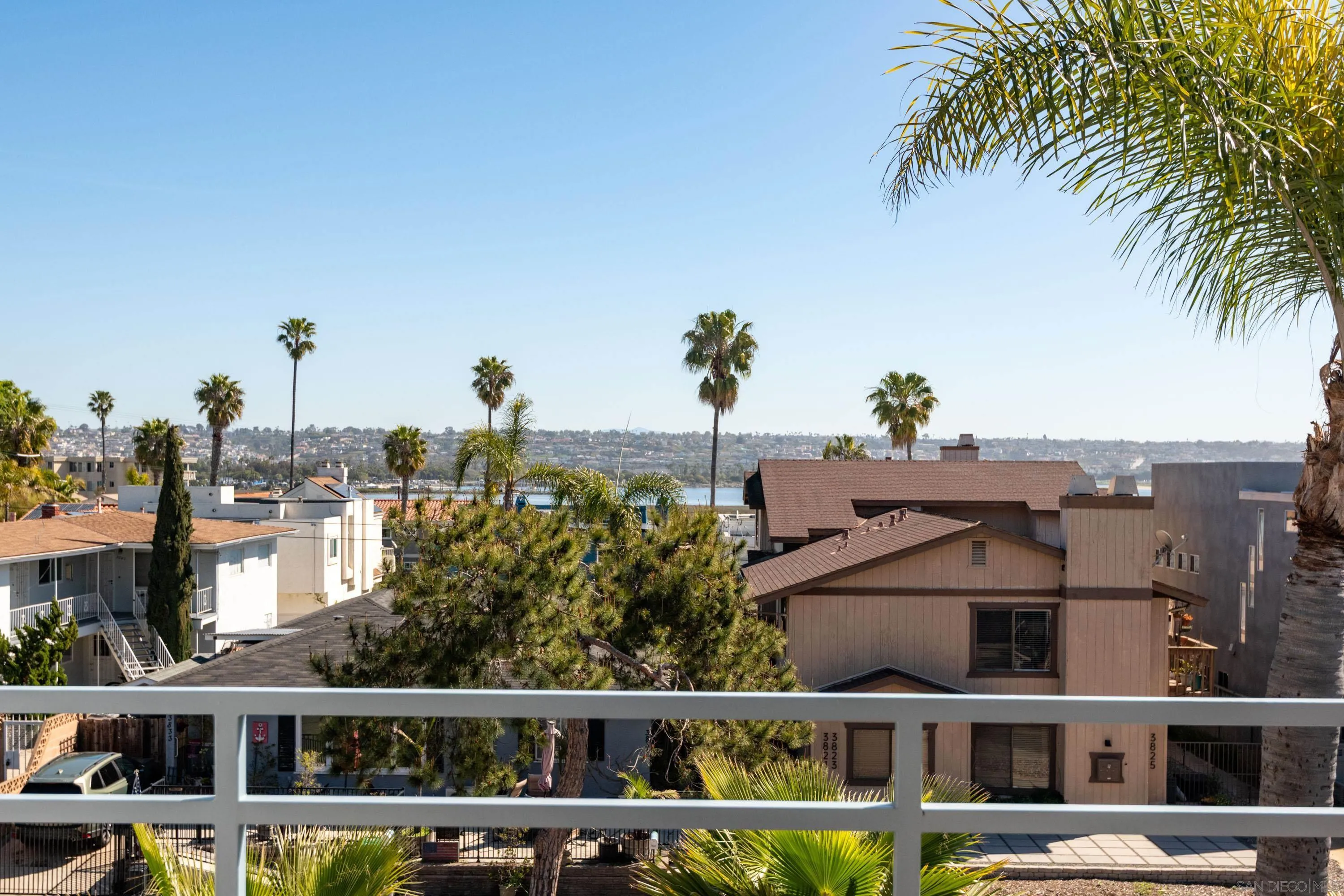 https://cdn.realtyfeed.com/cdn/127/260024088/37d31b102f462cef9a5f3f364ba0968b.webp