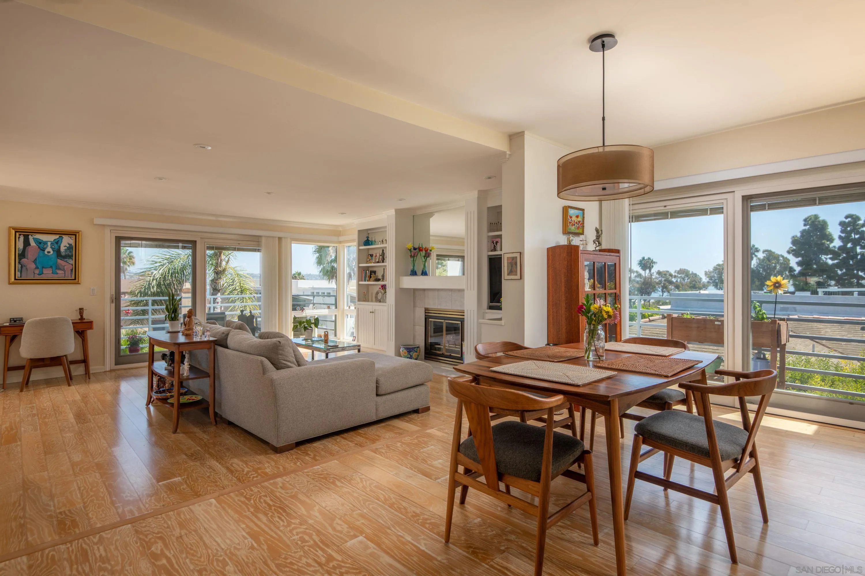 https://cdn.realtyfeed.com/cdn/127/260024088/72036d5ebcf59063e7397346209b82c4.webp