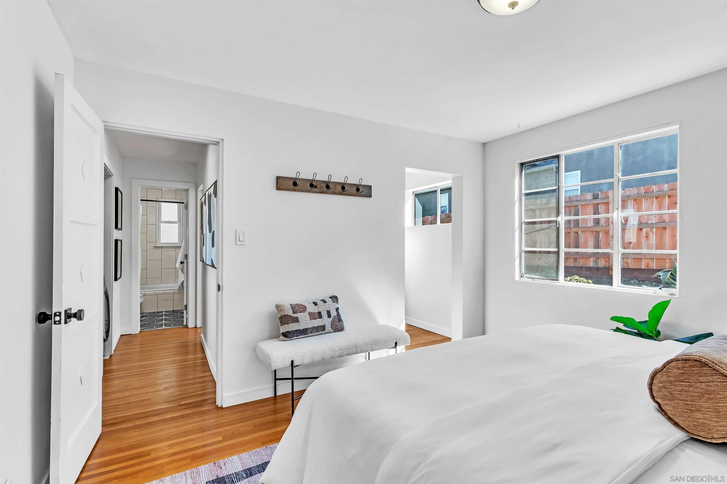https://cdn.realtyfeed.com/cdn/127/260024091/61d19e83c9acbb63feefe013d6c08dde.webp